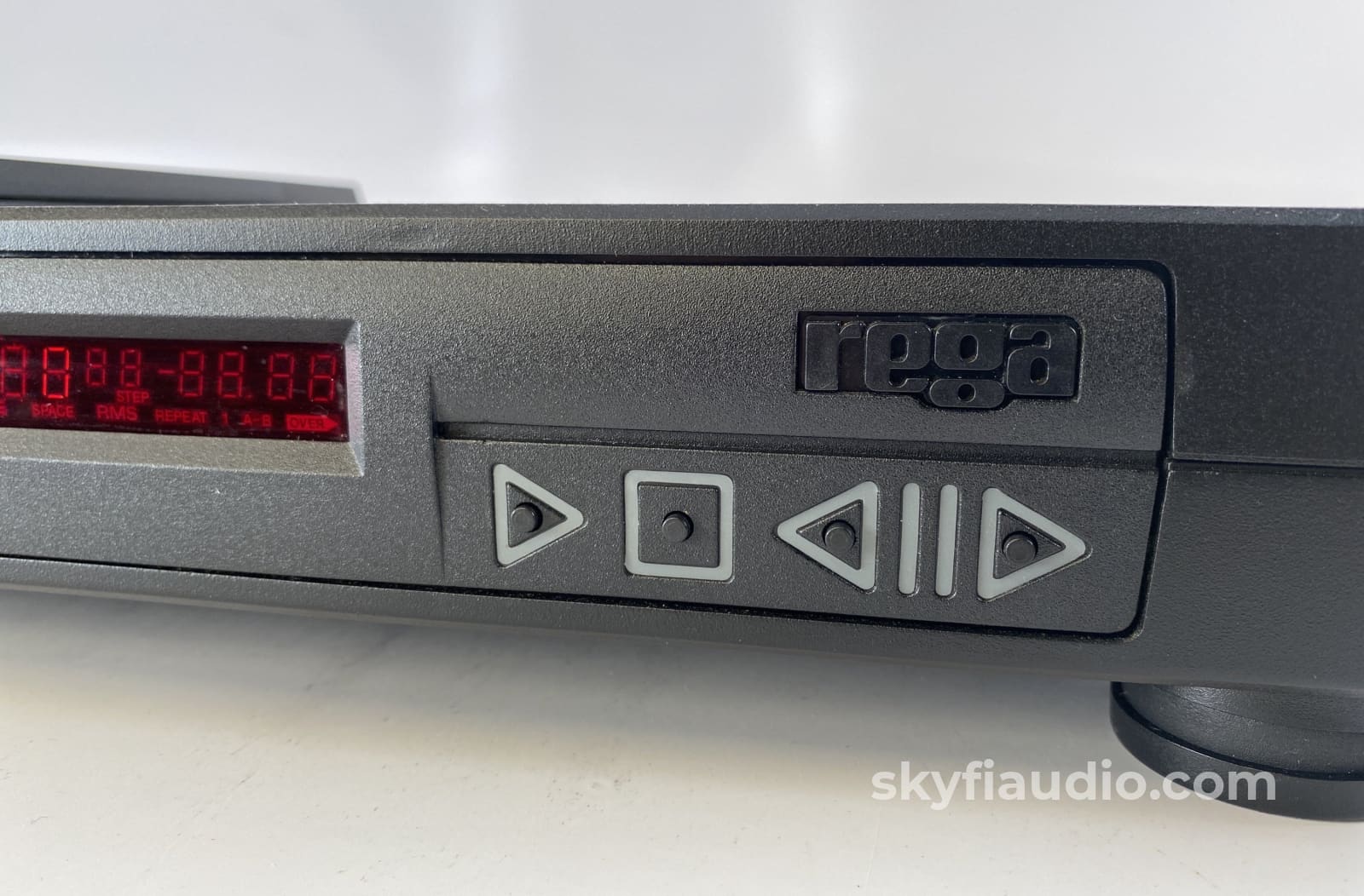 Rega Planet - Top Loading Cd Player + Digital