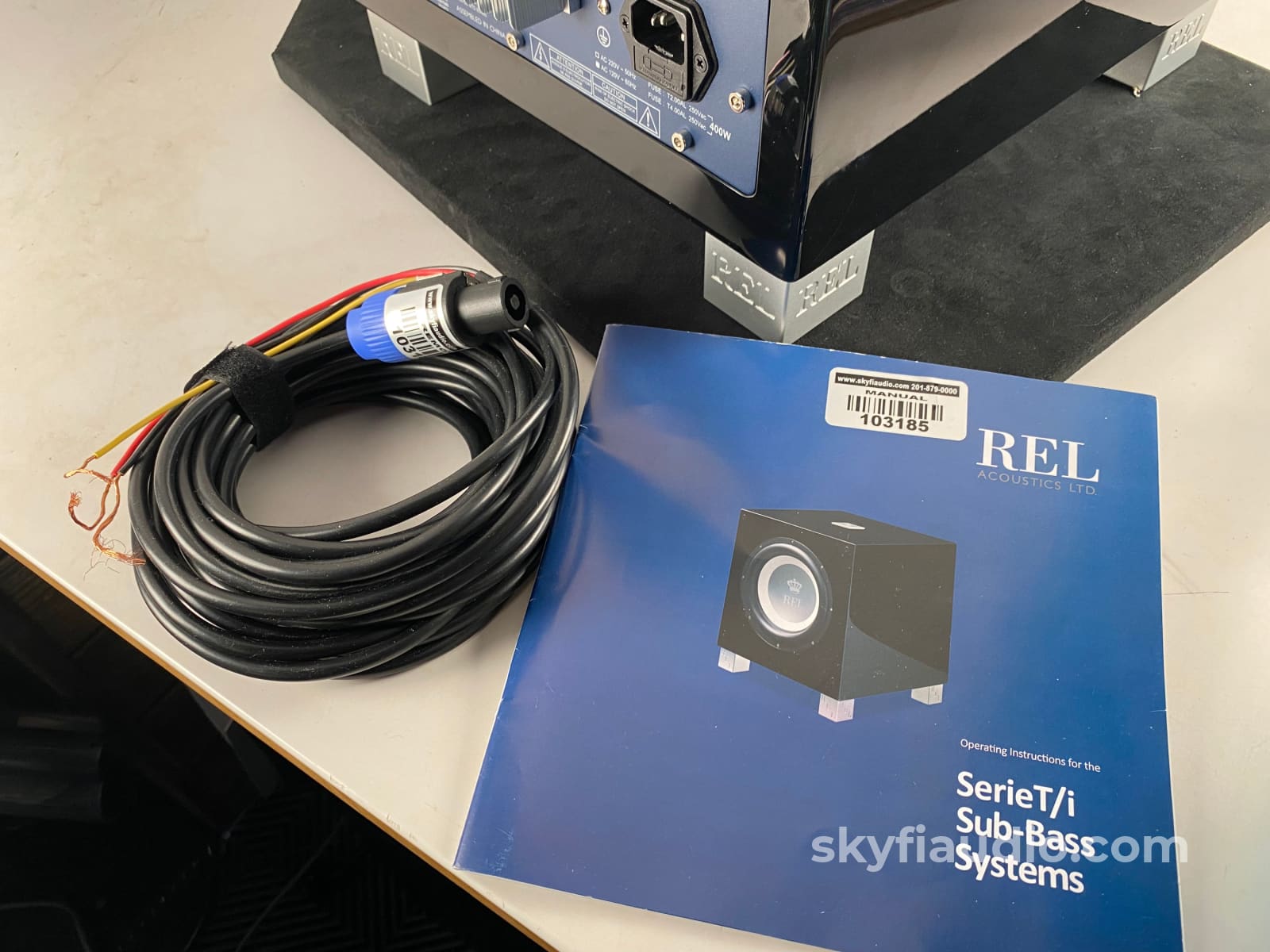 Rel Acoustics T/7I Powered Subwoofer 200W Class A/B Design Amplifier 8 Driver Speakers