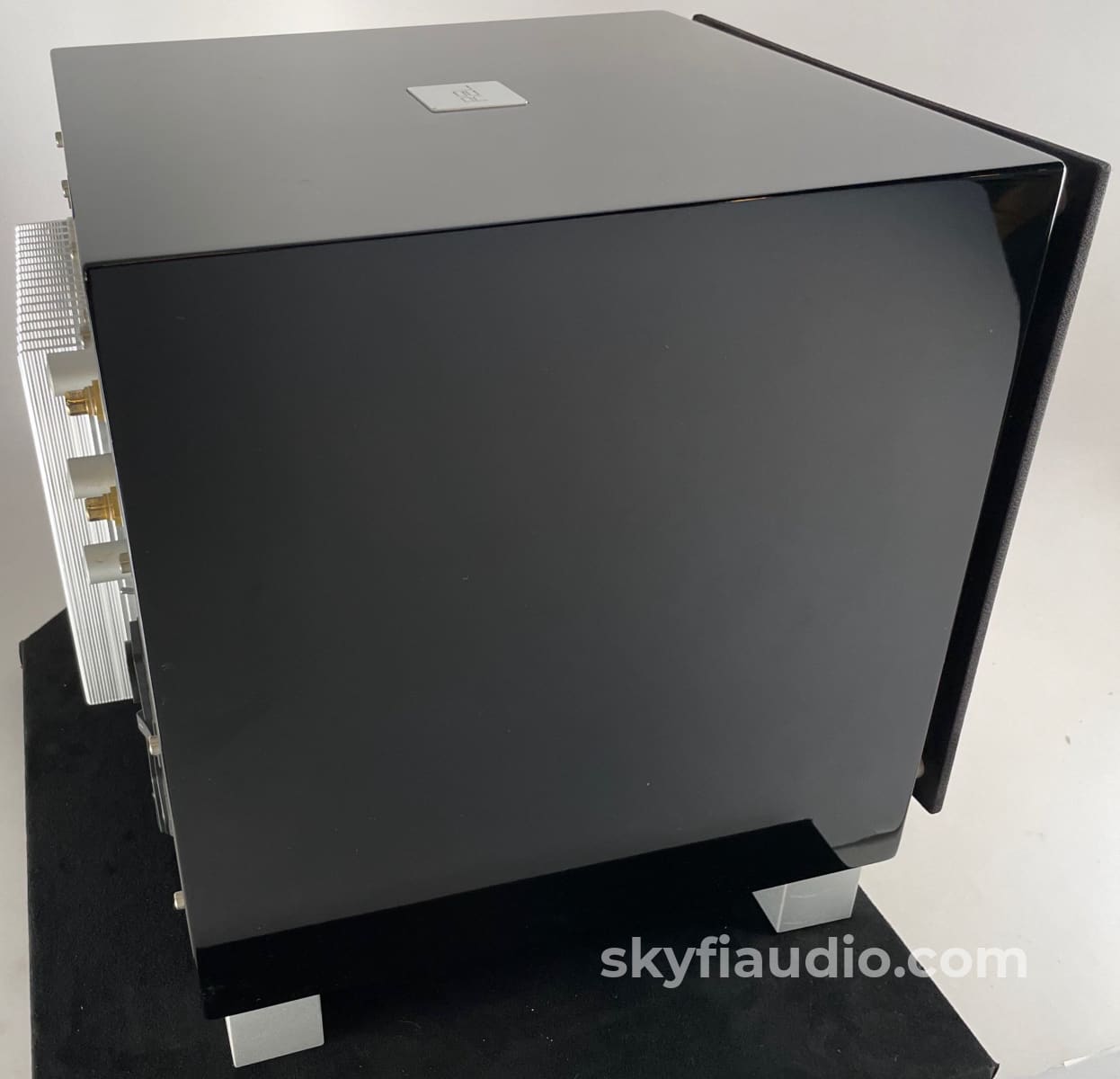 Rel Acoustics T7 Subwoofer - 200W Class A/B Amplifier With Dual Woofers Speakers