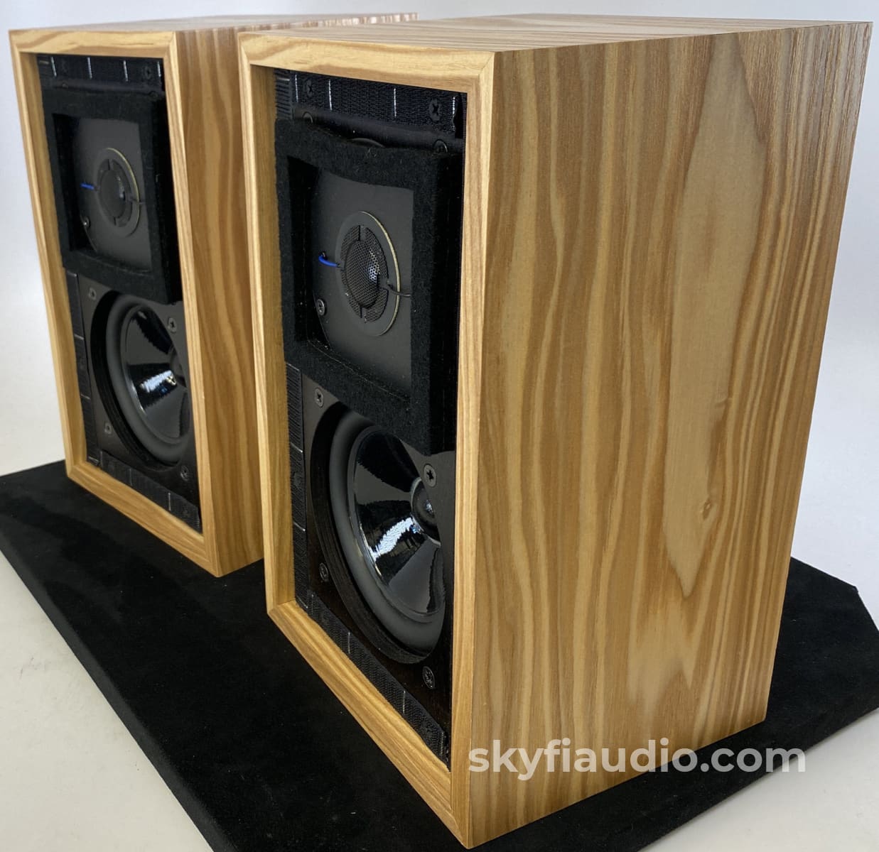 Rogers Ls3/5A Bbc Bookshelf Speakers - Mint Reissue Made In The Uk