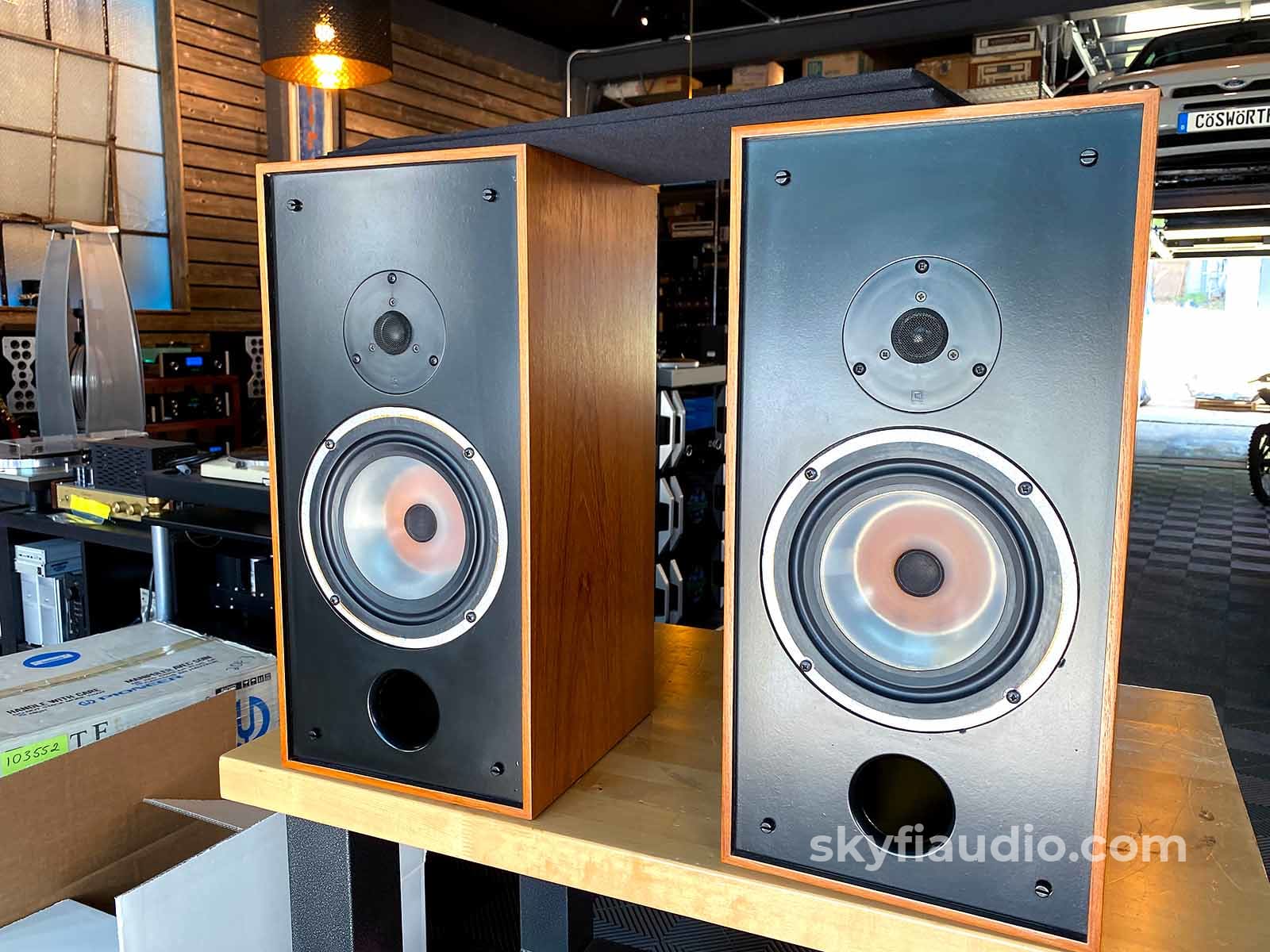 Rogers LS7 2-Way Speakers - Natural British Sound