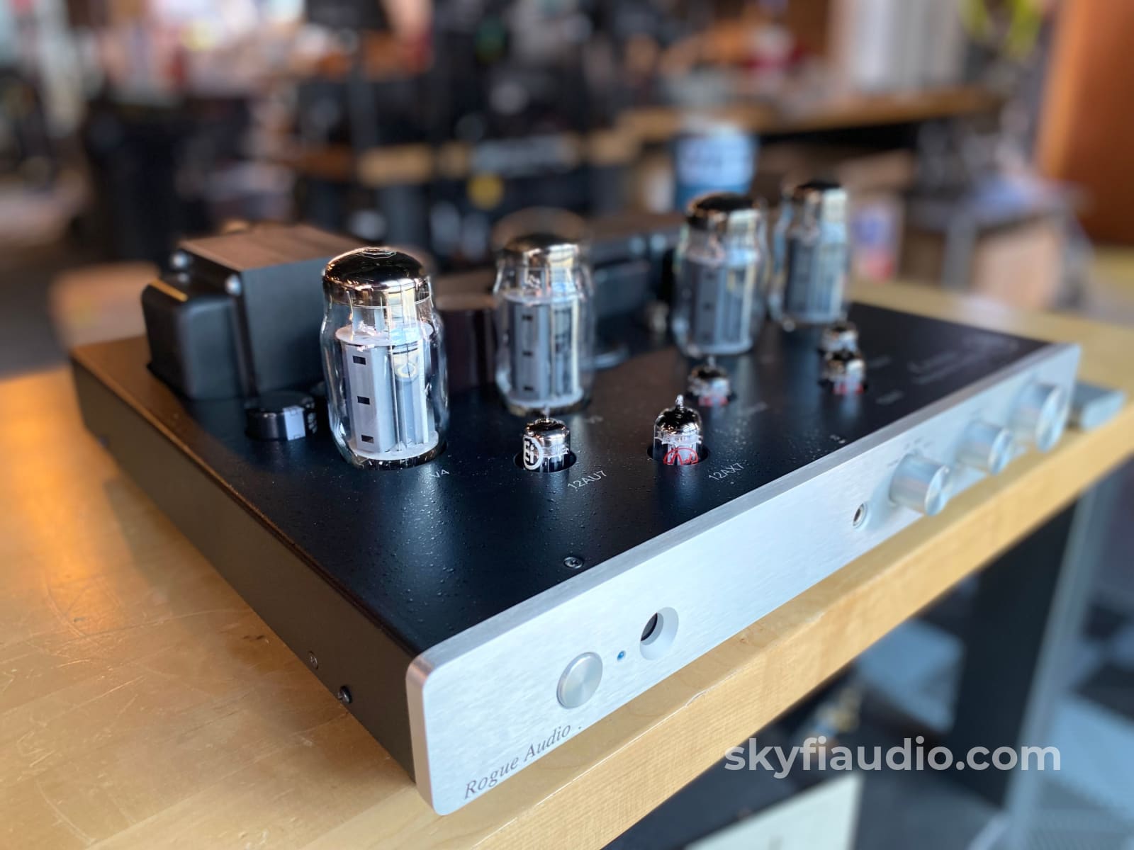 Rogue Audio Cronus Magnum Tube Integrated W/Solid State Phono Stage Amplifier