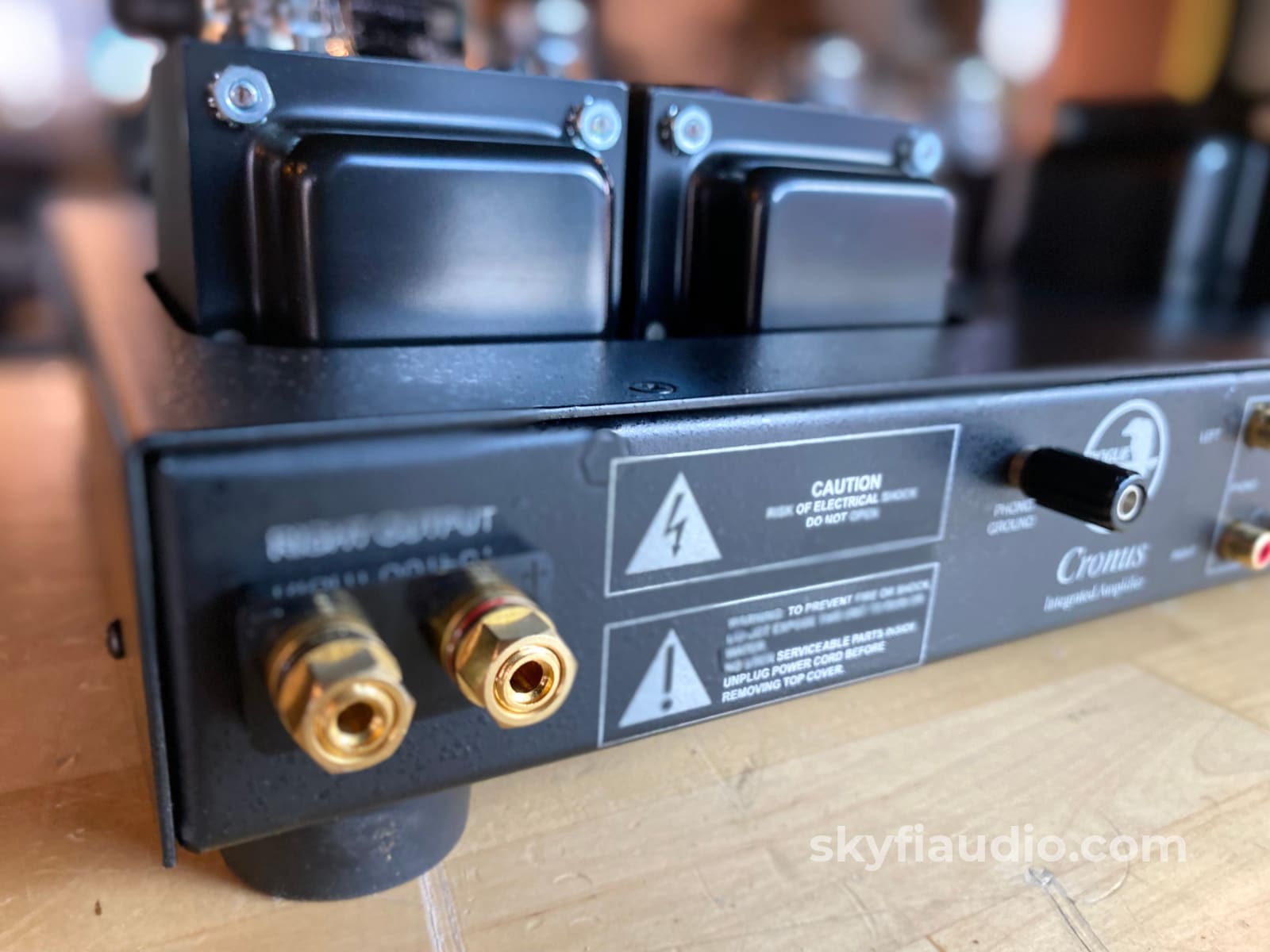 Rogue Audio Cronus Magnum Tube Integrated W/Solid State Phono Stage Amplifier