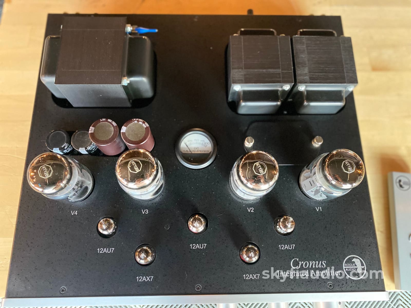 Rogue Audio Cronus Magnum Tube Integrated W/Solid State Phono Stage Amplifier