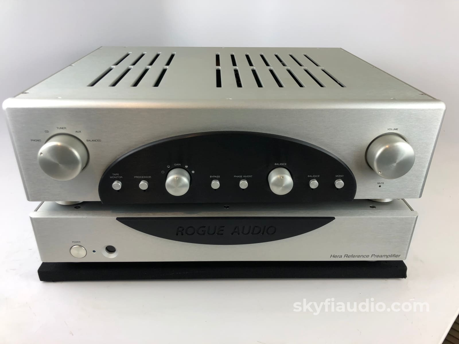 Rogue Audio Hera Ii Reference Two-Piece Tube Preamp Preamplifier