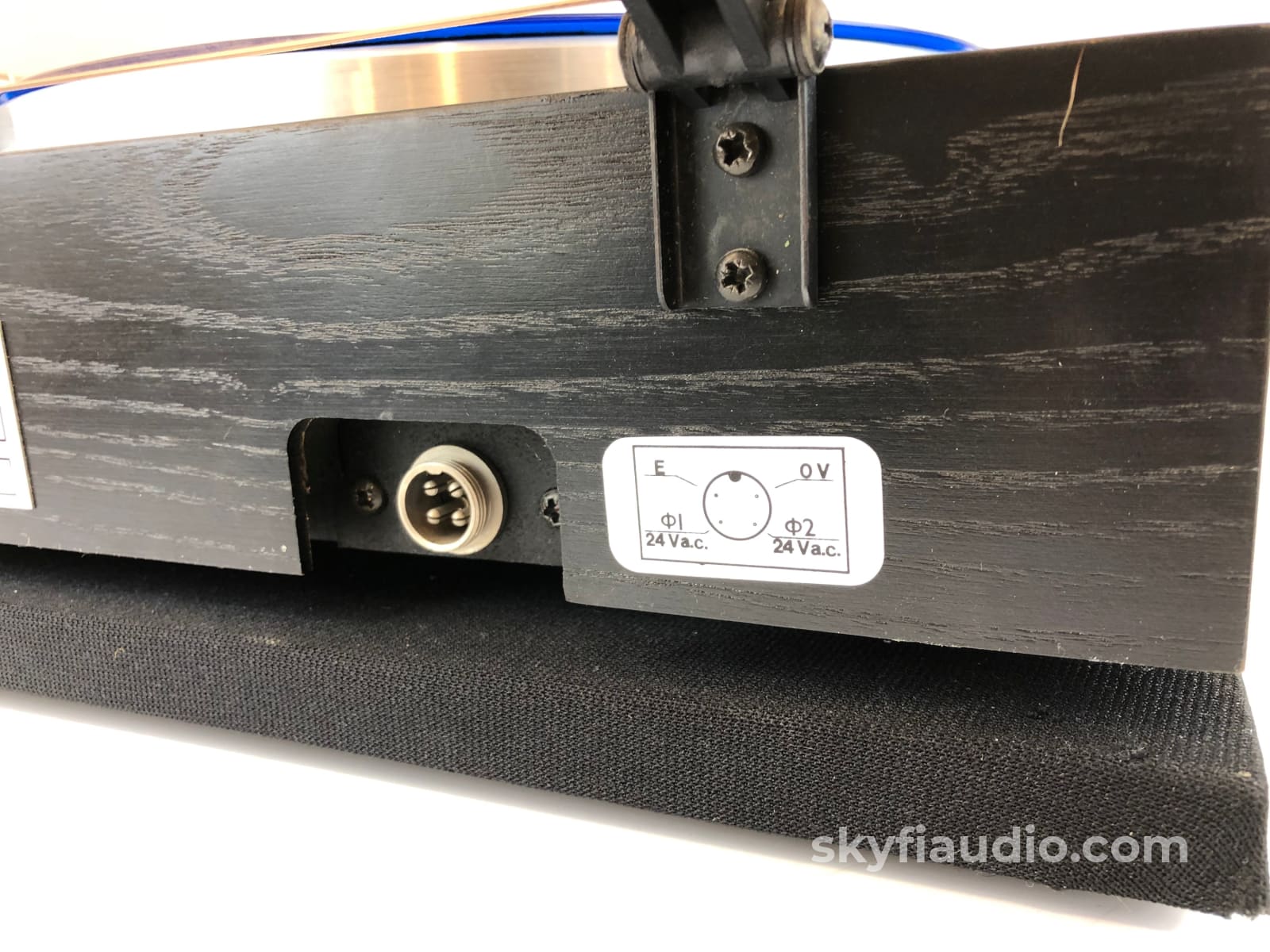 Roksan Xerxes Turntable With Improved Sme And Ps/2 Outboard Power Supply