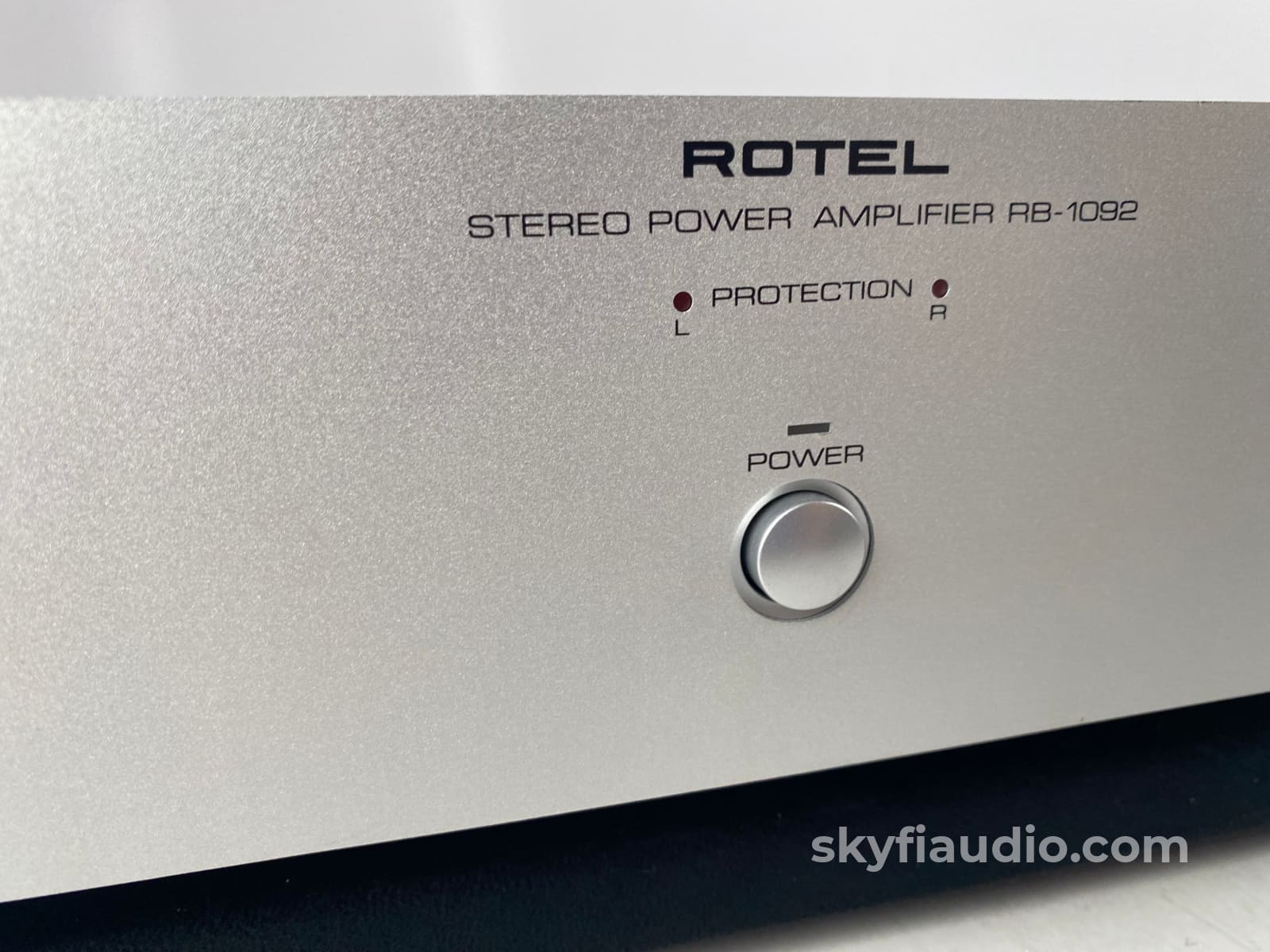 Rotel Rb-1092 Stereo Amplifier Fully Tested 500 Watts Rms @ 8 Ohms