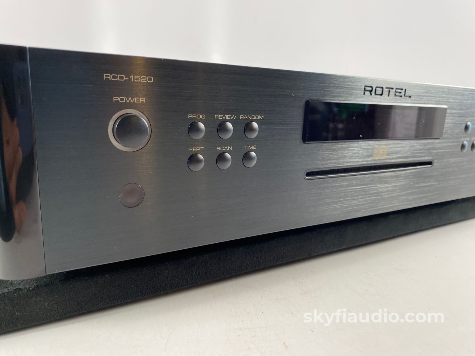 Rotel Rcd-1520 Cd Player Superb Wolfson Dac + Digital