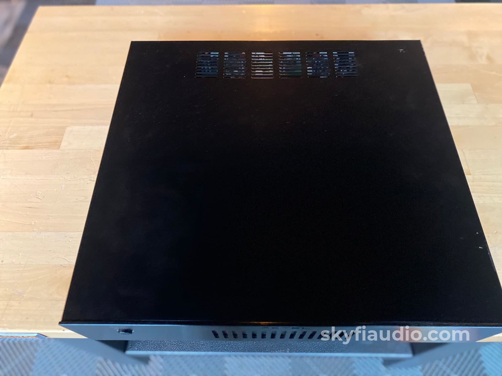 Rotel Rkb-850 Amplifier 8 X 50W