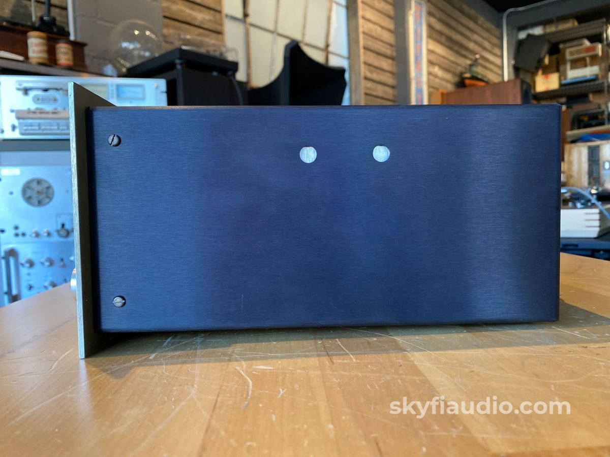 Sae 4 Piece Vintage System In Wood Cabinets - Wow!