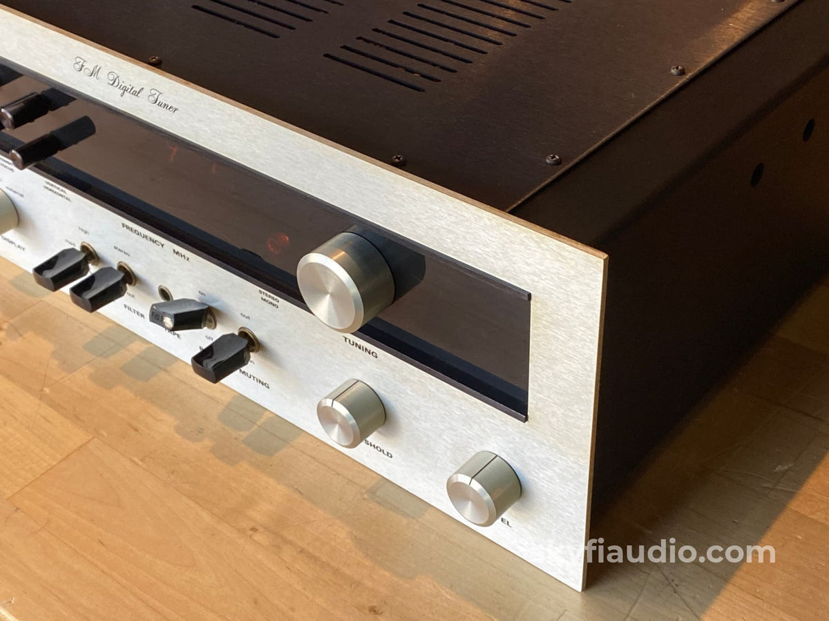 Sae 4 Piece Vintage System In Wood Cabinets - Wow!