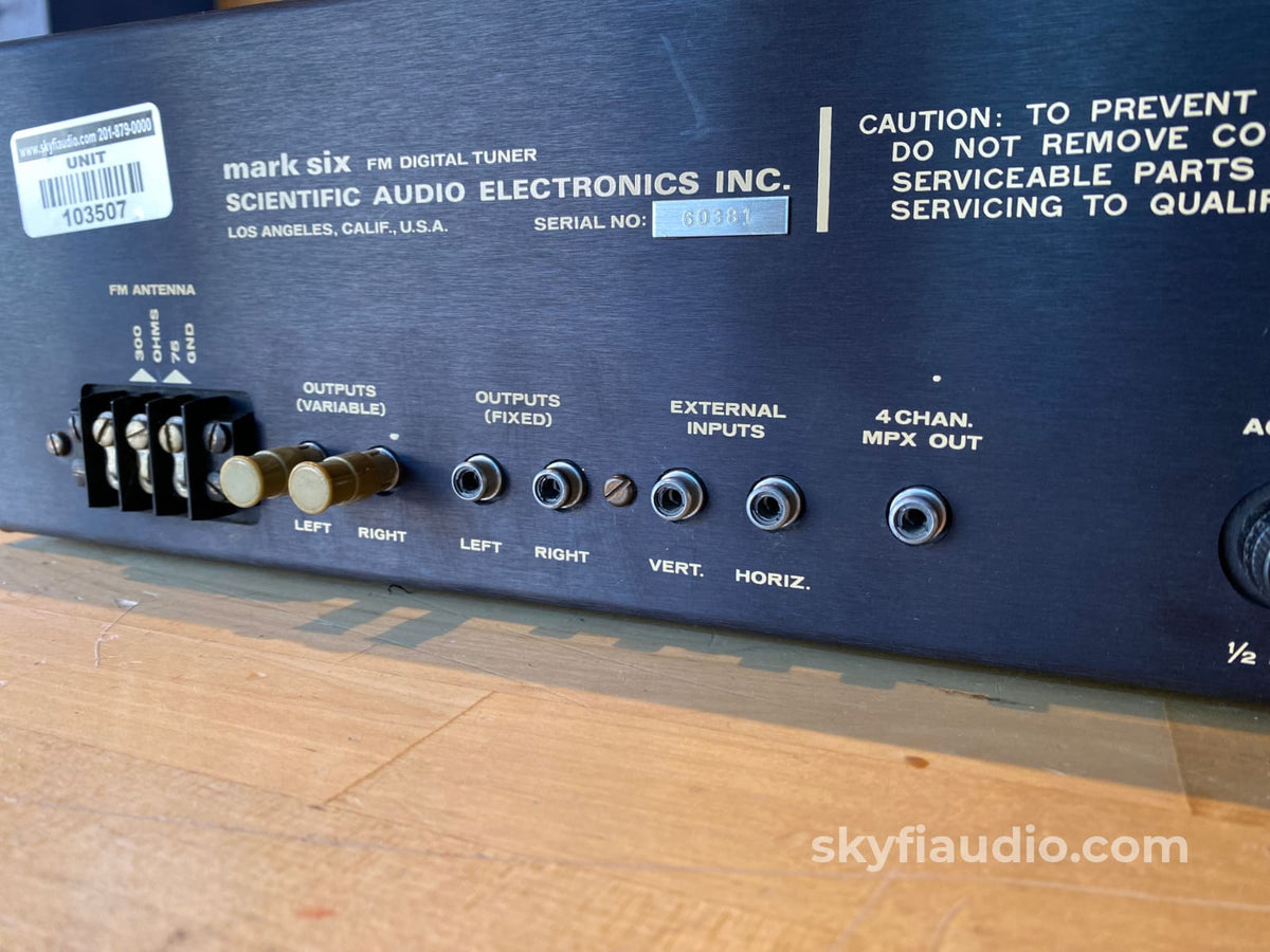 Sae 4 Piece Vintage System In Wood Cabinets - Wow!