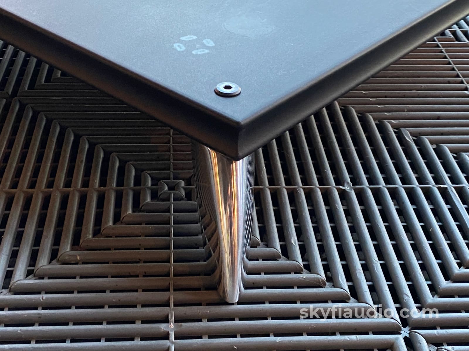 Salamander Designs Synergy Amplifier Stands (Pair) Great For Mcintosh Amplifiers! Accessory