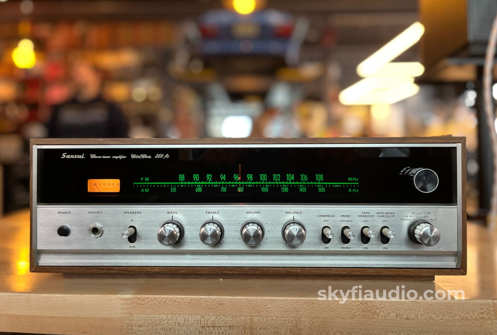 Sansui 350A Vintage and Classic Stereo Receiver - 20 WPC with Phono
