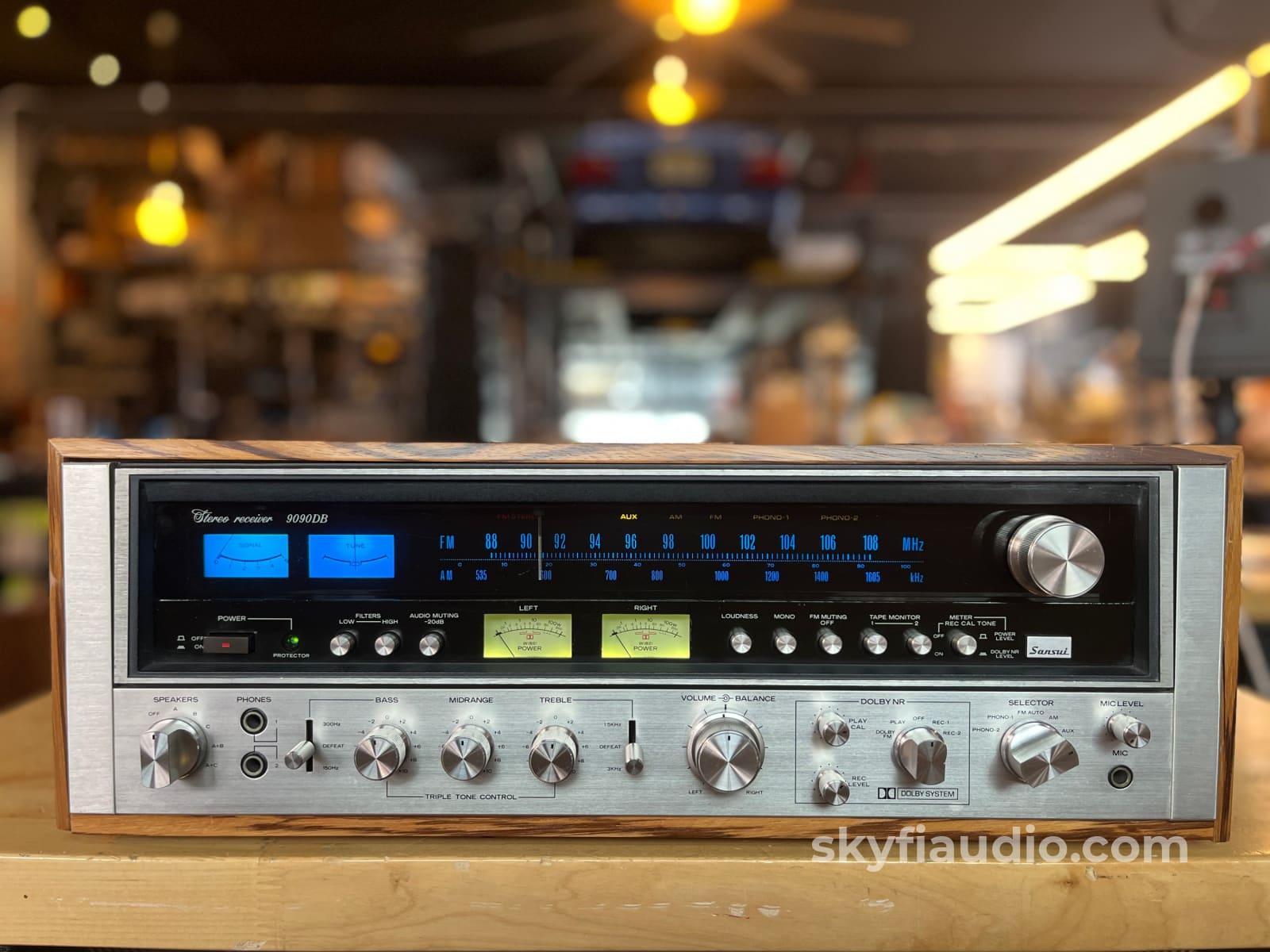 Sansui 9090DB Stereo Receiver w/Zebra Wood Cabinet