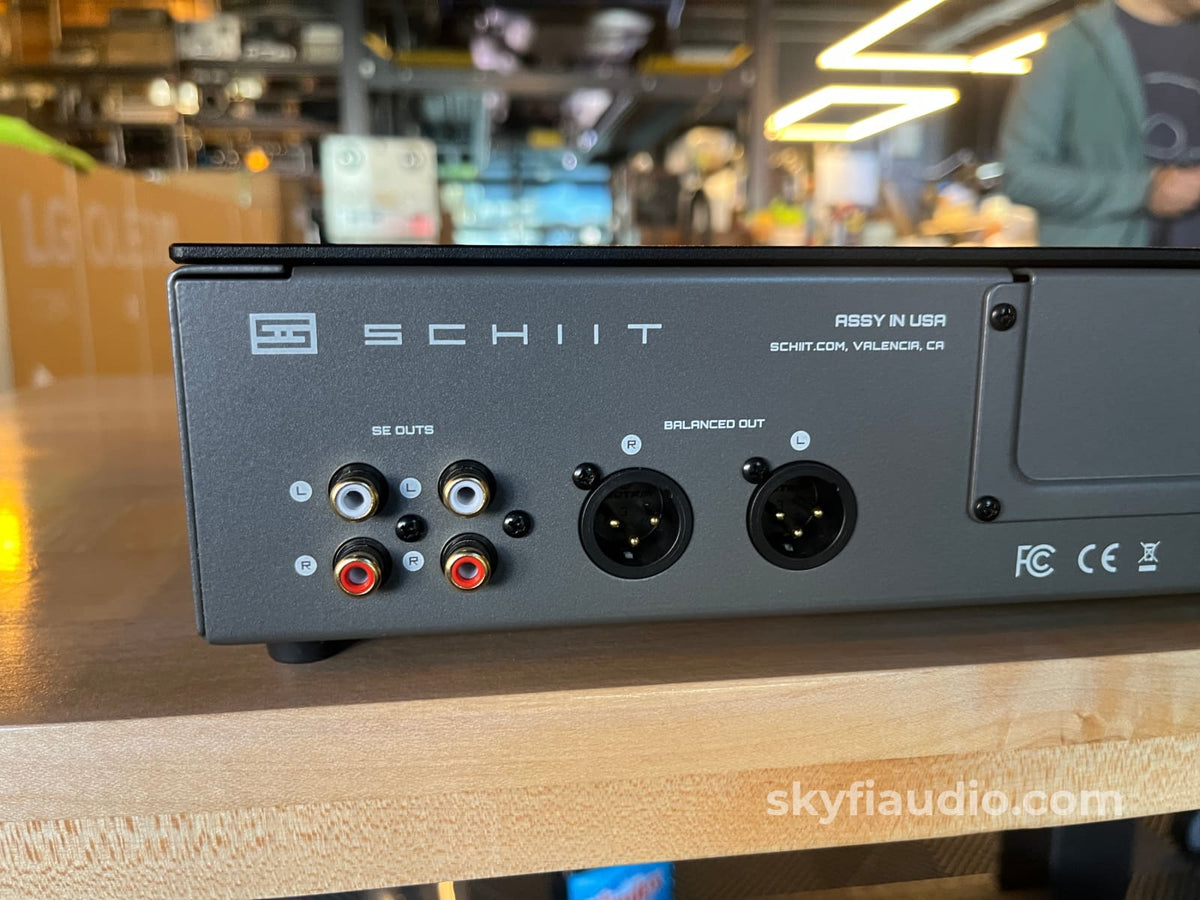 Schiit Audio Yggdrasil + Lim DAC CD + Digital