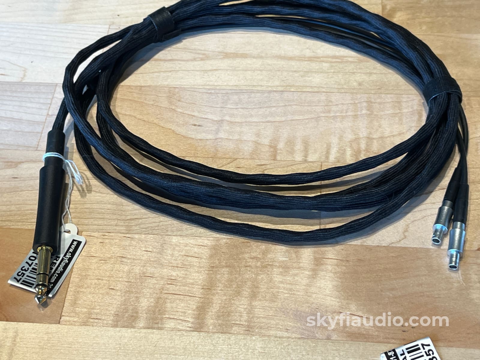 Sennheiser HD 800 Reference Open Back Headphones Headphones