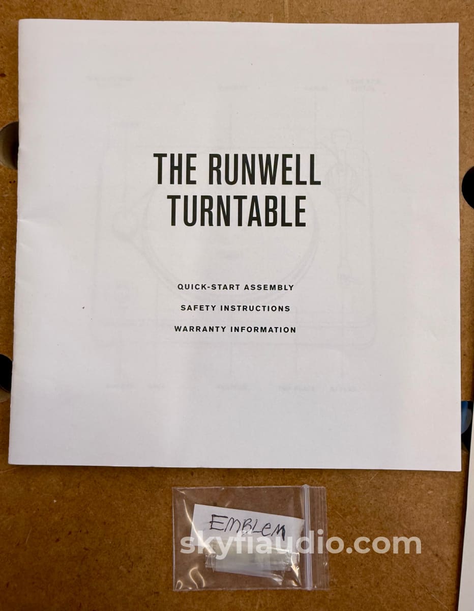 Shinola Runwell Turntable (White Oak) Turntable