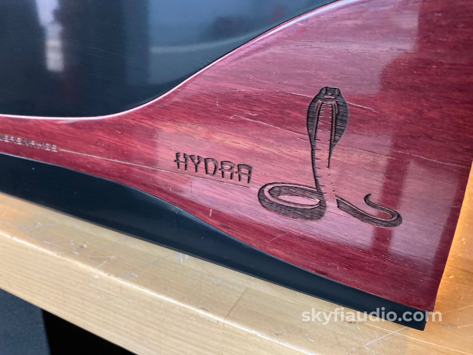 Shunyata Hydra Powersnakes Power Conditioner - Original Wood Version