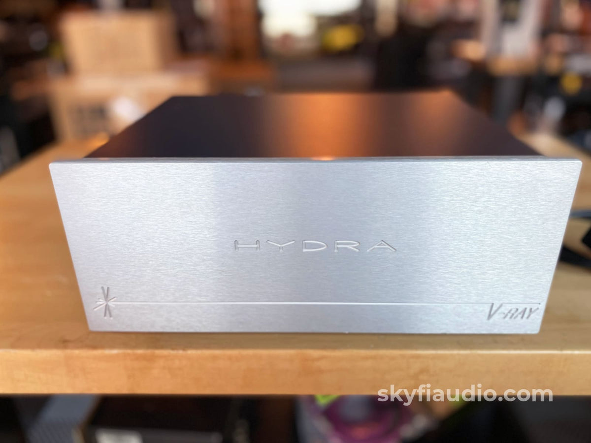 Shunyata Hydra V-Ray Power Conditioner