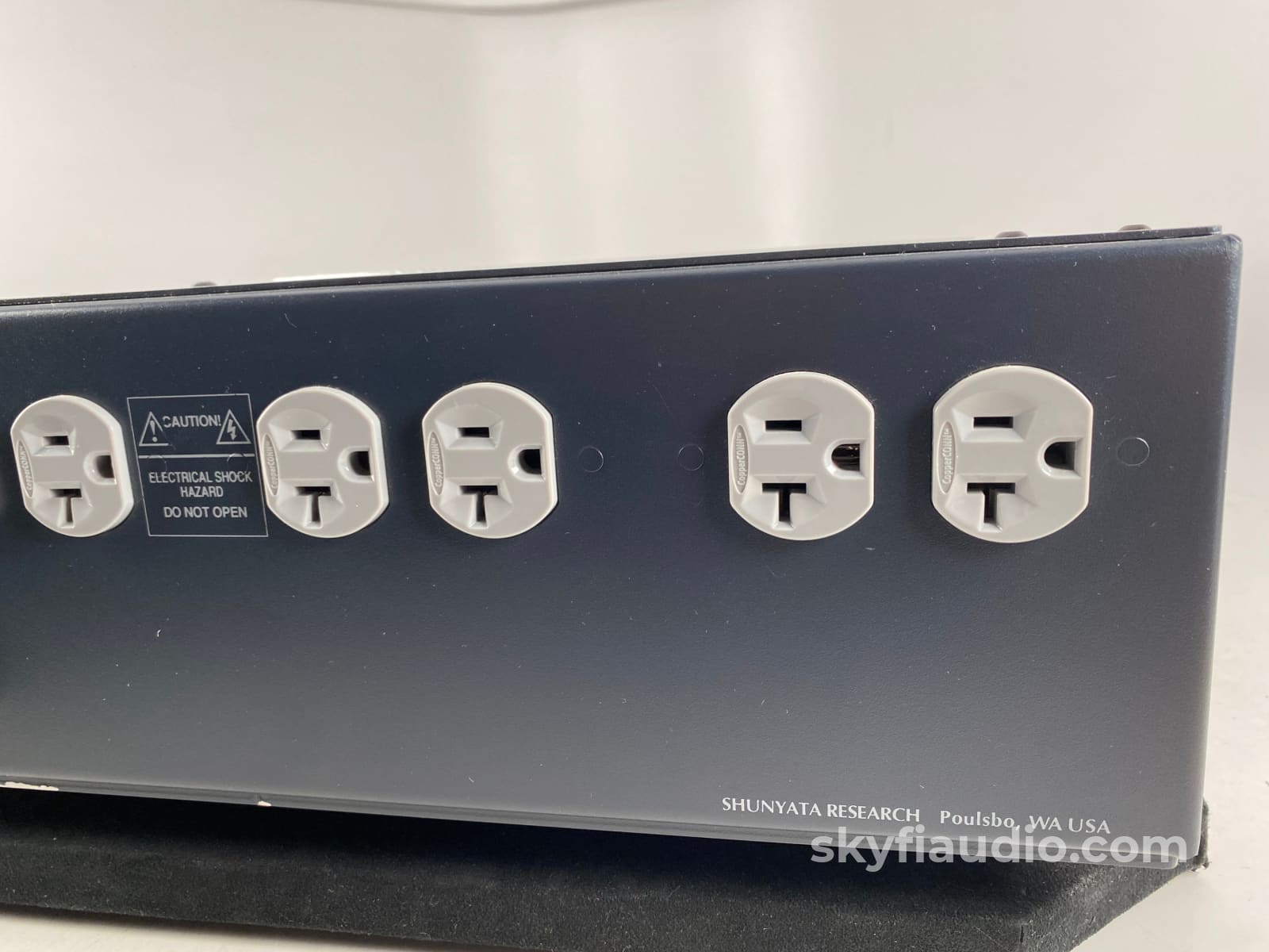 Shunyata Research Triton Hydra Power Conditioner Factory Upgraded To V2