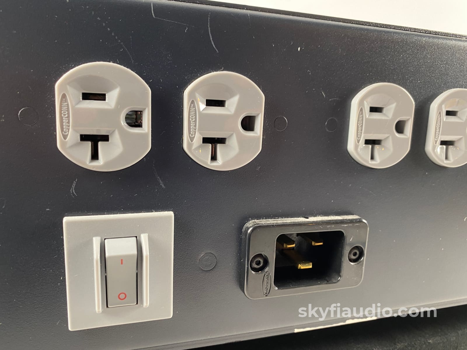 Shunyata Research Triton Hydra Power Conditioner Factory Upgraded To V2