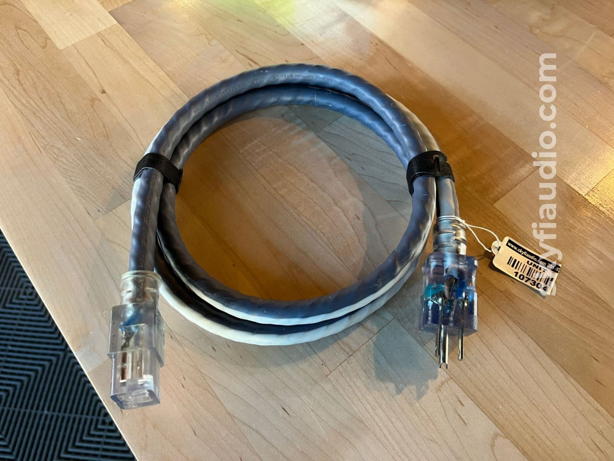 Shunyata Venom HC 10AWG Power Cable - W/ C19 Connector - 1.75m