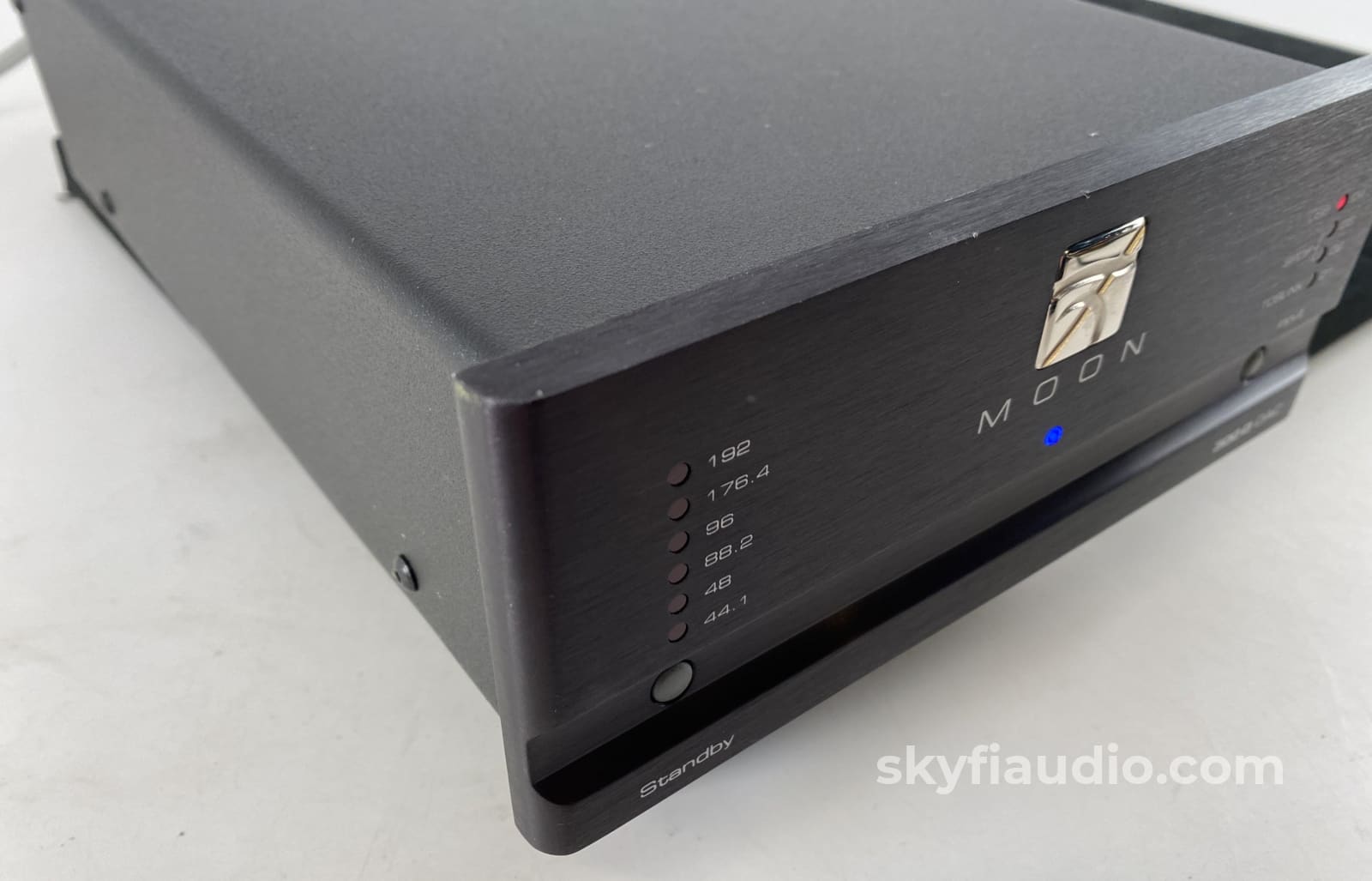 Simaudio Moon 300D Digital-To-Analog Converter (Dac) Cd + Digital