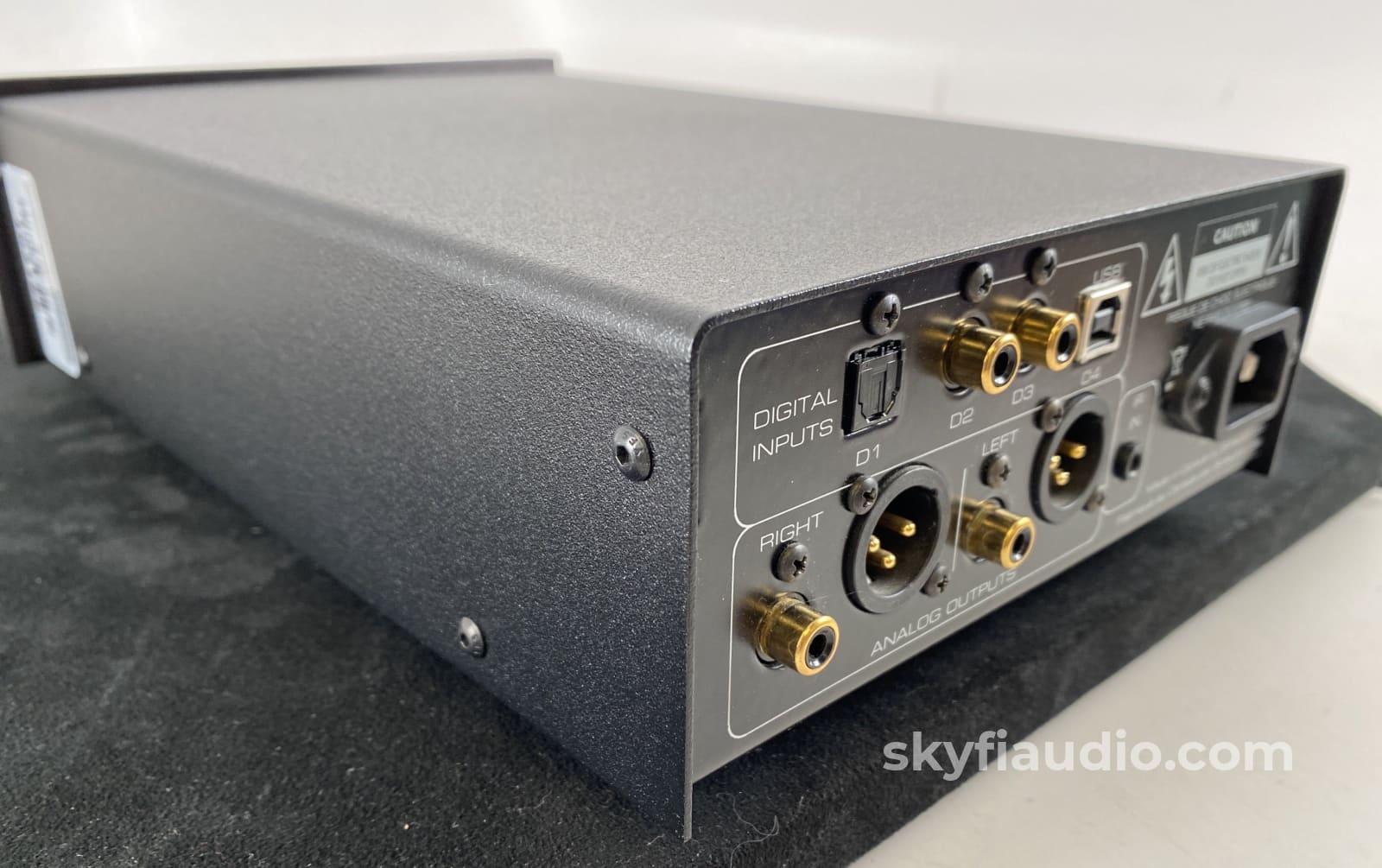 Simaudio Moon 300D Digital-To-Analog Converter (Dac) Cd + Digital