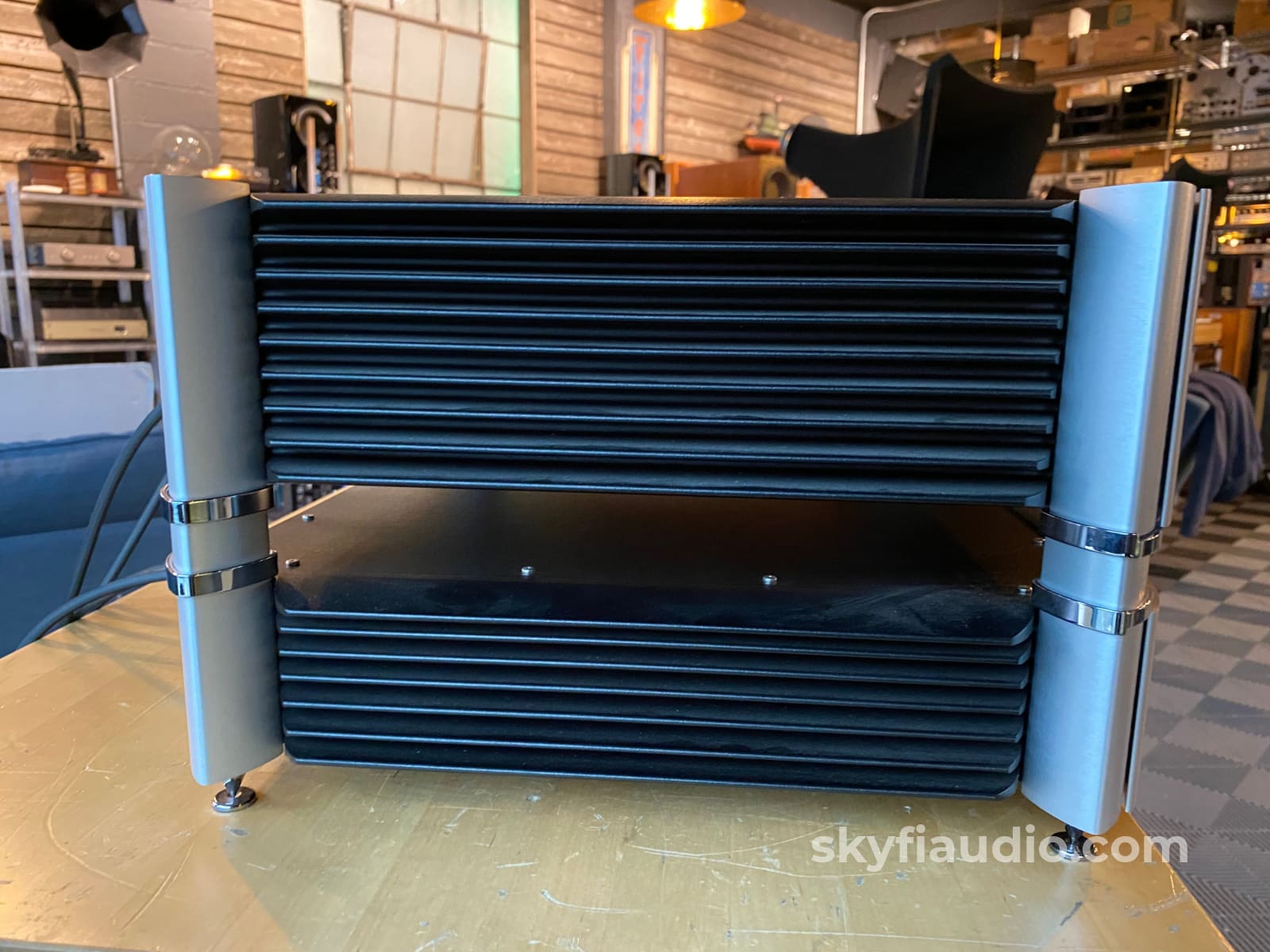 Simaudio Moon Evolution P-8 Reference Dual-Mono Preamplifier Stereophile Class A