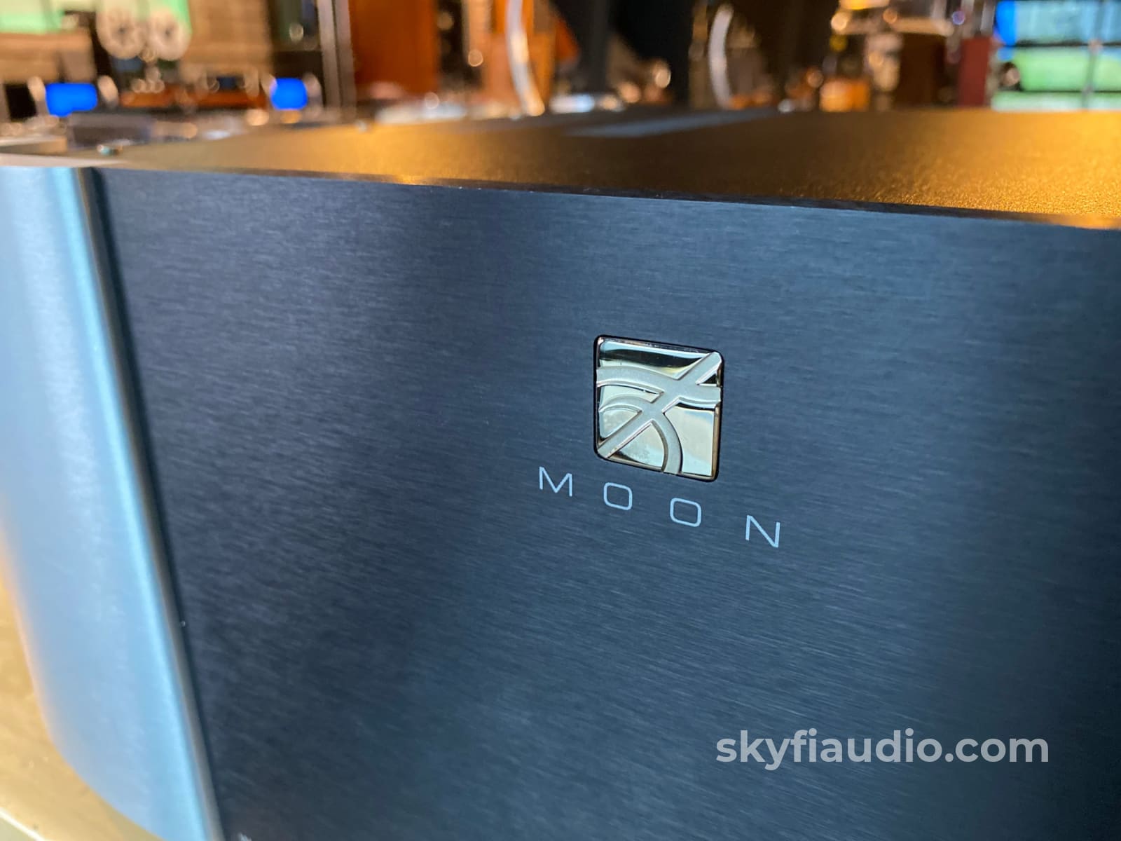 Simaudio Moon Evolution W-8 Flagship Stereo Power Amplifier