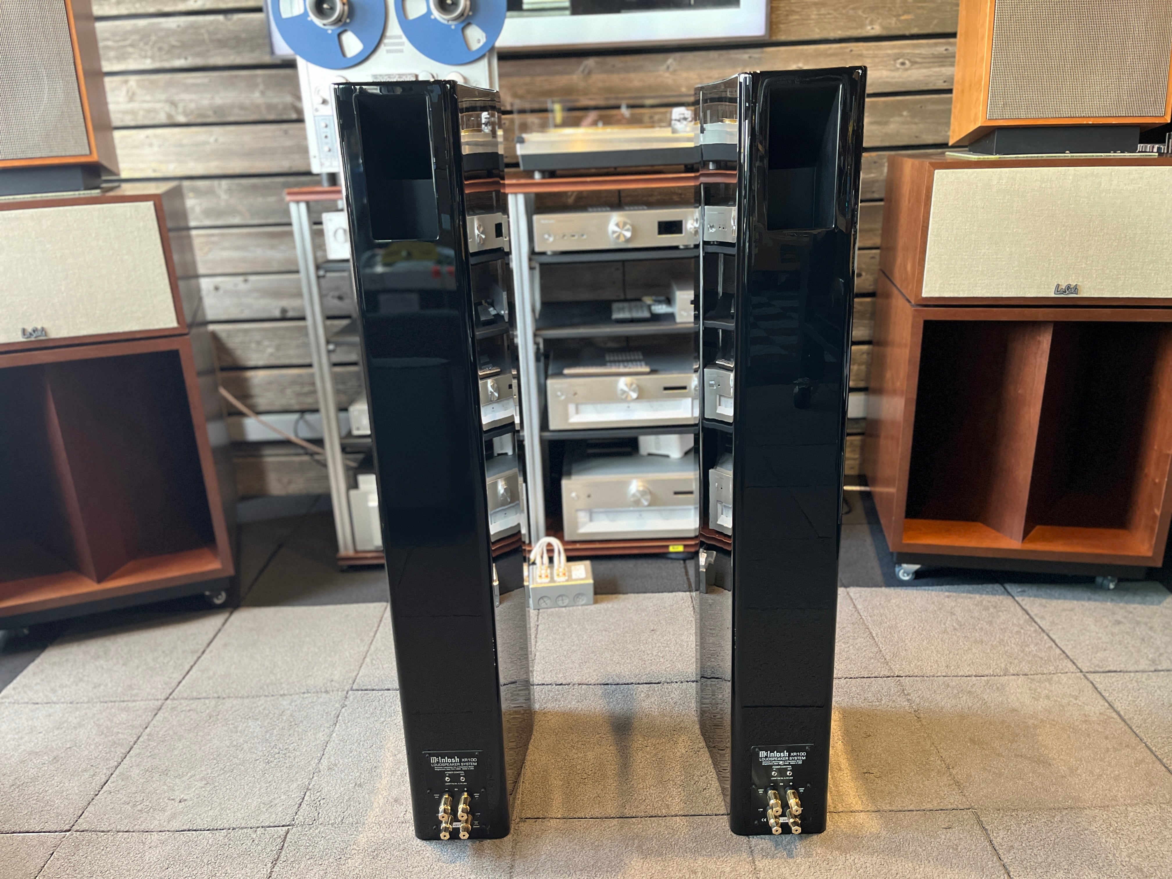 McIntosh XR100 Floorstanding Speakers - Pre-Loved