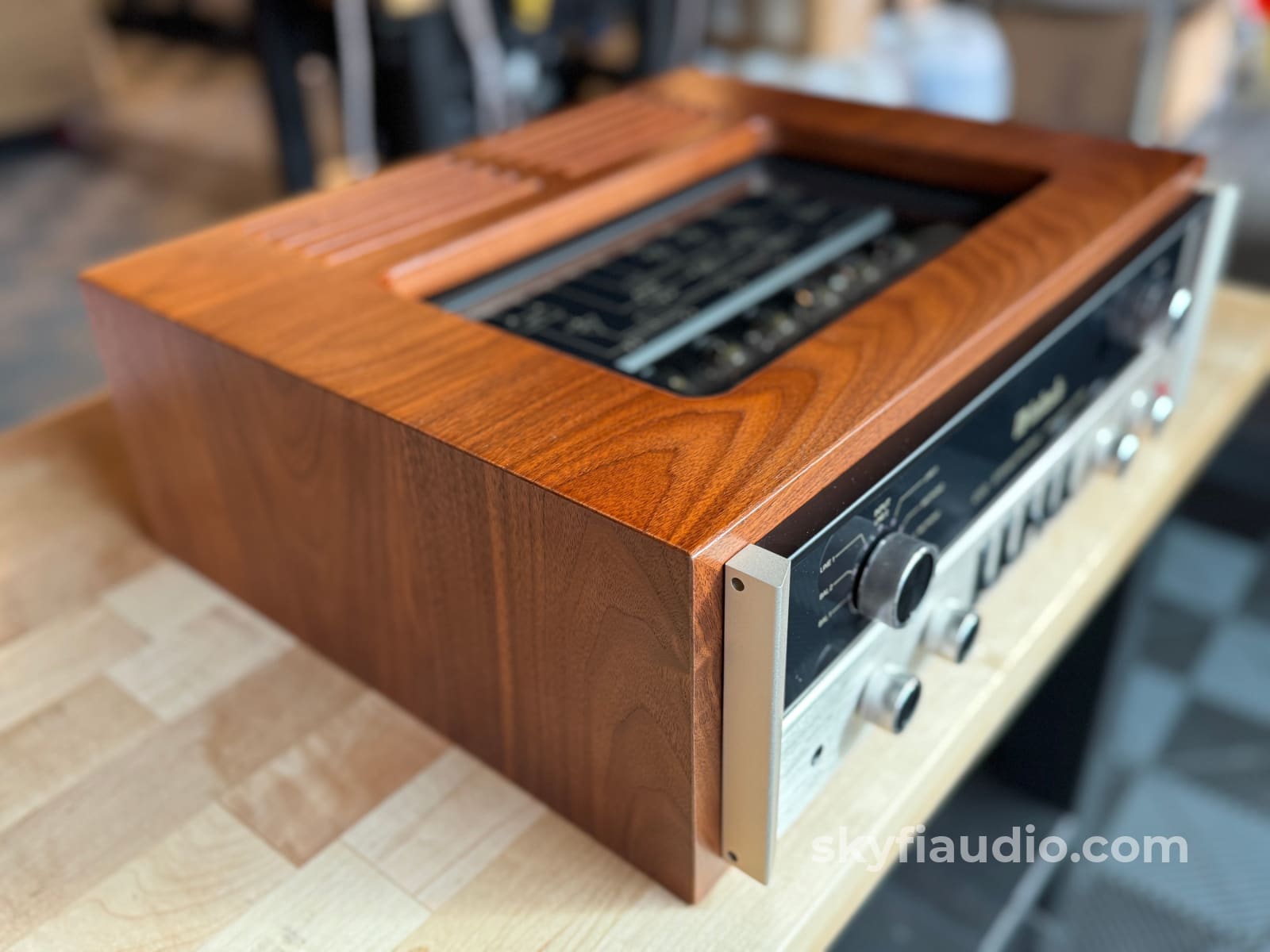 SkyFi Custom Wood Cabinet for Modern McIntosh C22 Accessory