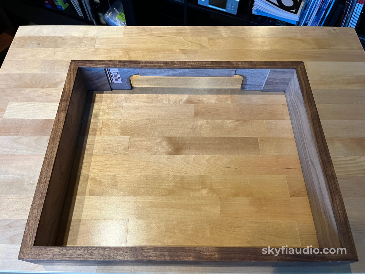 SkyFi Wood Plinth For Technics Turntables Walnut - Pre-Loved - Accessory