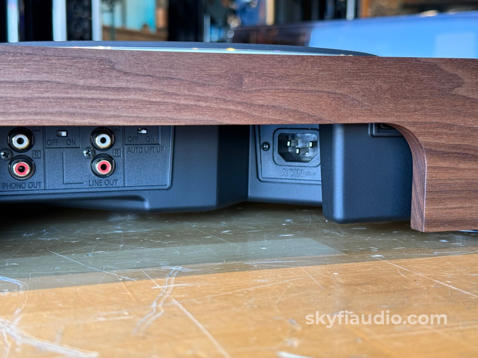 SkyFi Wood Plinth for Technics SL-1200G and Other Models Accessory