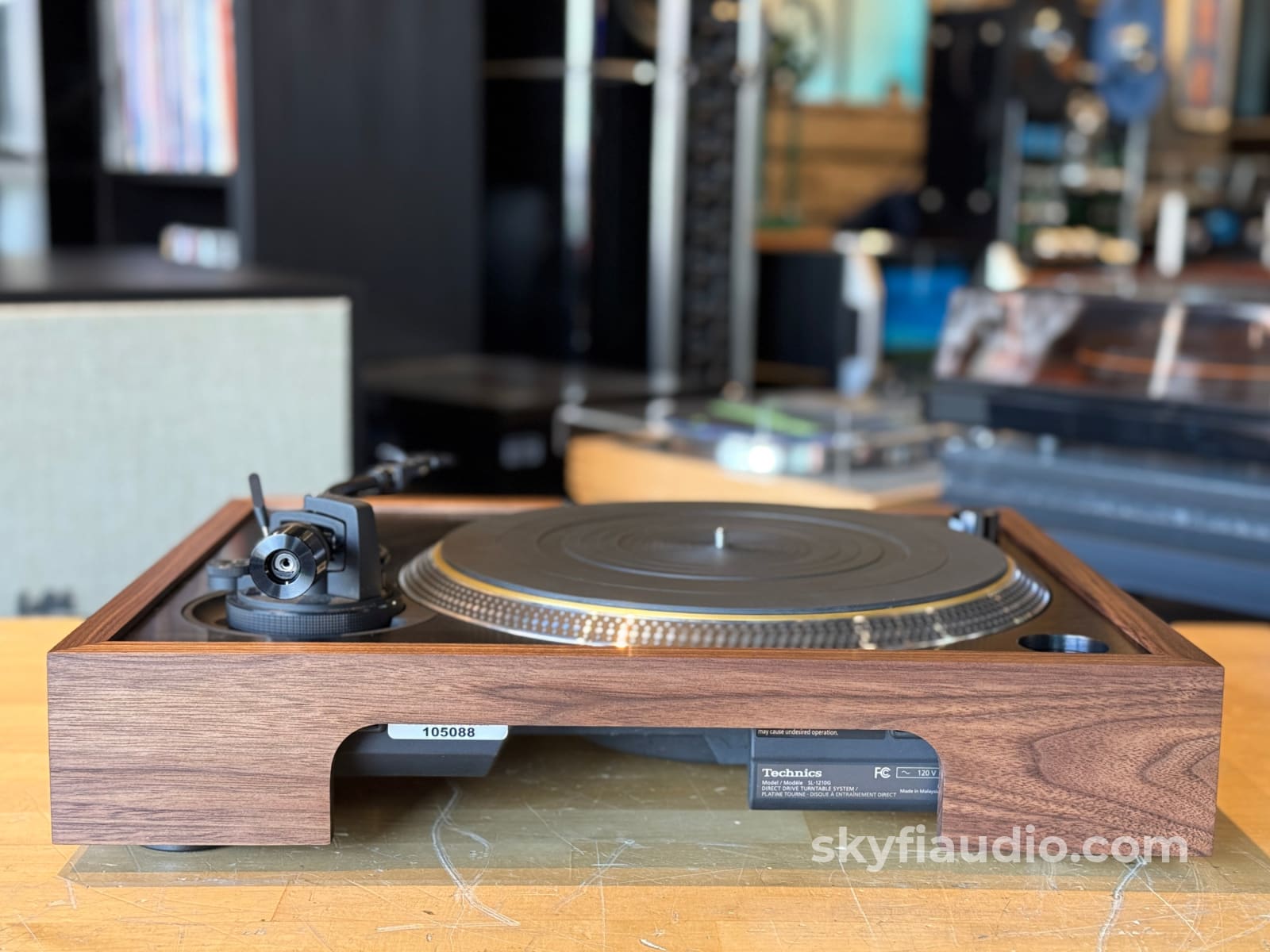 SkyFi Wood Plinth for Technics SL-1200G and Other Models Accessory