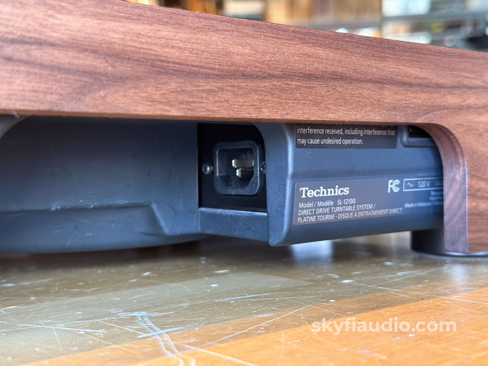 SkyFi Wood Plinth for Technics SL-1200G and Other Models Accessory