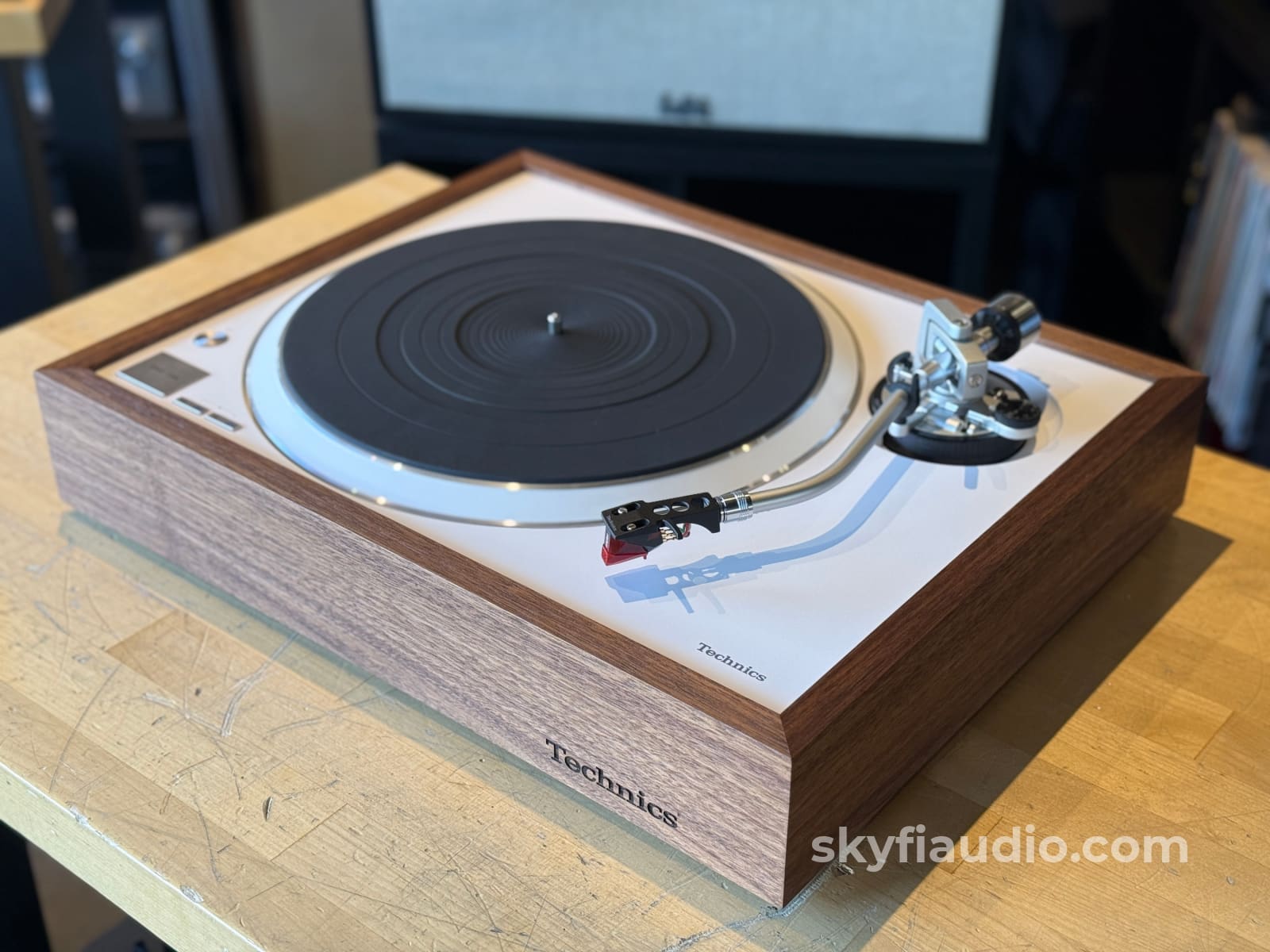 SkyFi Wood Plinth for Technics SL-1200G and Other Models Accessory