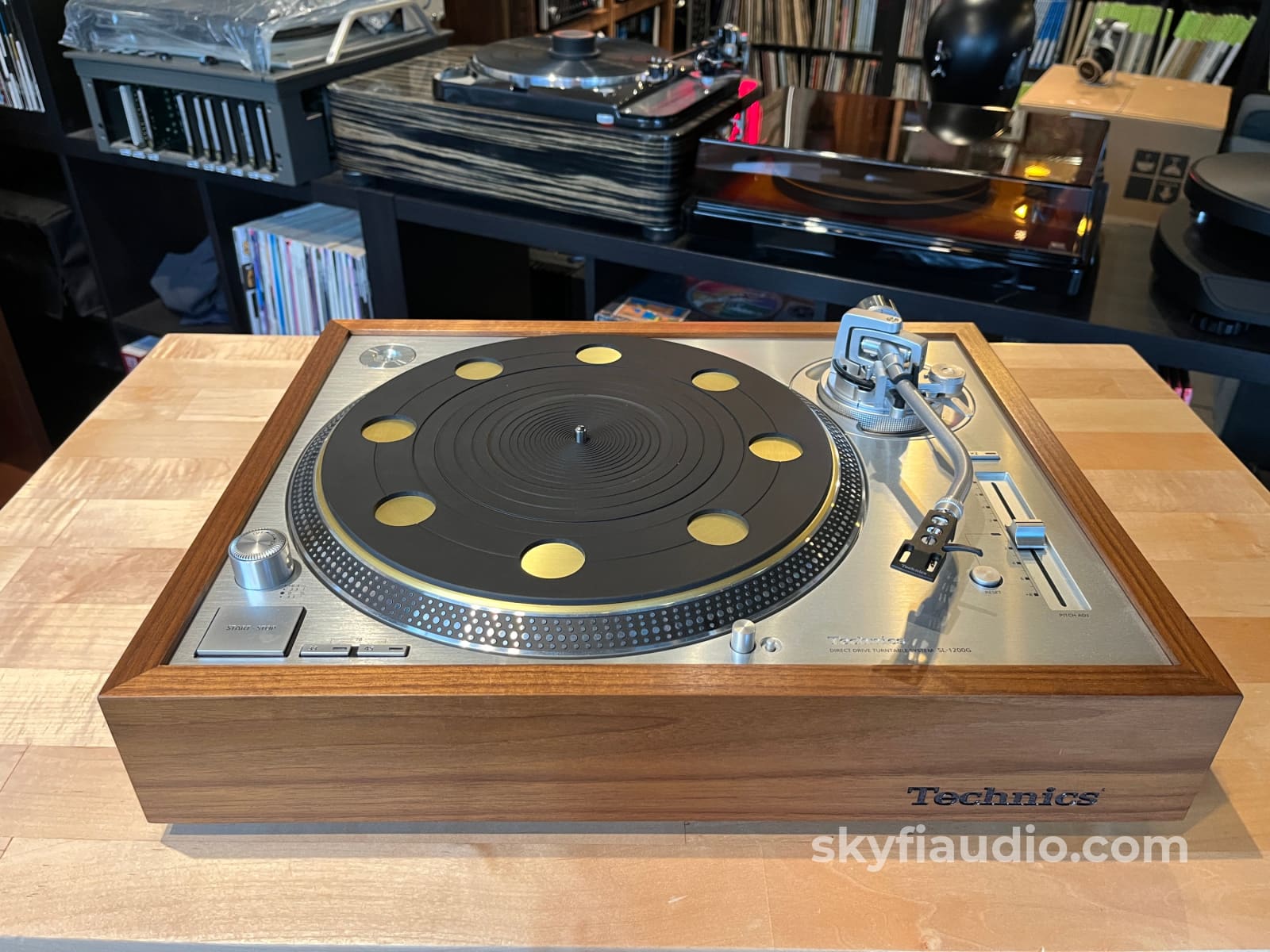 SkyFi Wood Plinth Sleeve for Technics SL-1200G - Discontinued Glossy Walnut Finish - Accessory