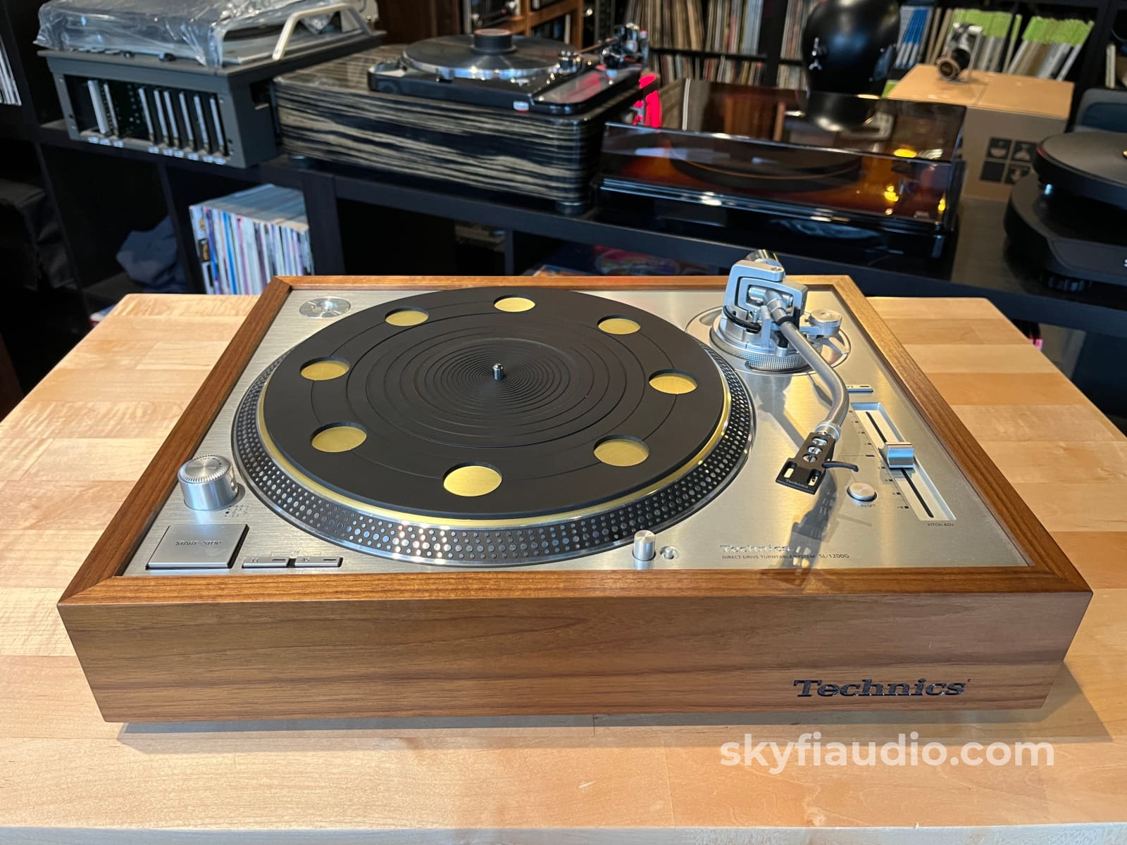 SkyFi Wood Plinth Sleeve for Technics SL-1200G - Discontinued Glossy Walnut Finish - Accessory