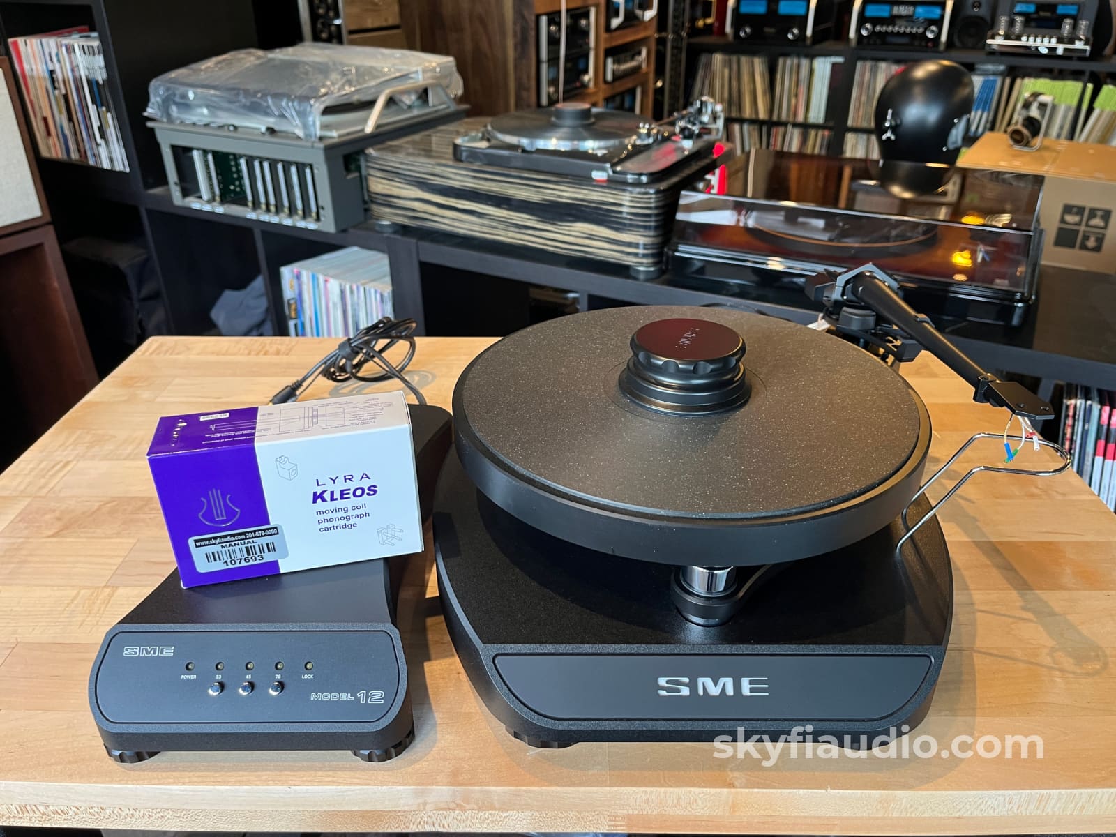 SME Model 12A Turntable Paired W/ Lyra Kleos MC Cartridge - Turntable
