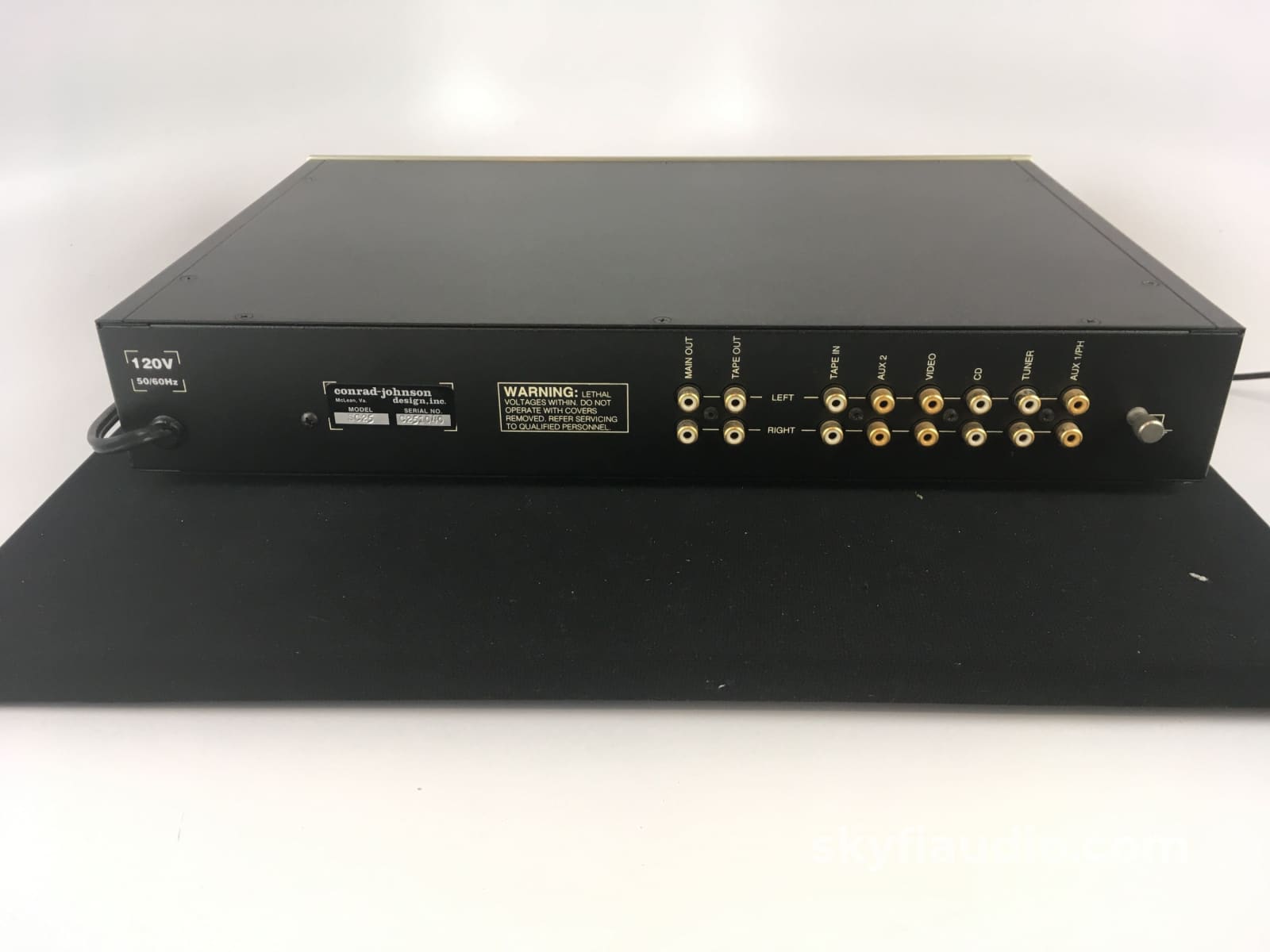 Sonographe Sc25 Fet Preamp By Conrad-Johnson Preamplifier