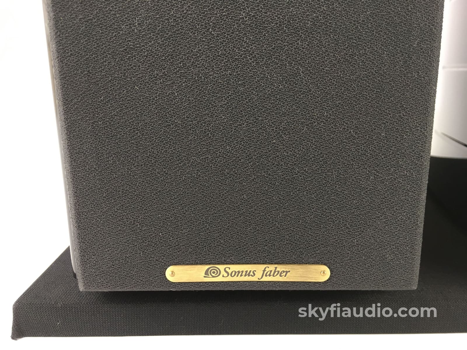 Sonus Faber Concertino Domus Speakers With Matching Stands