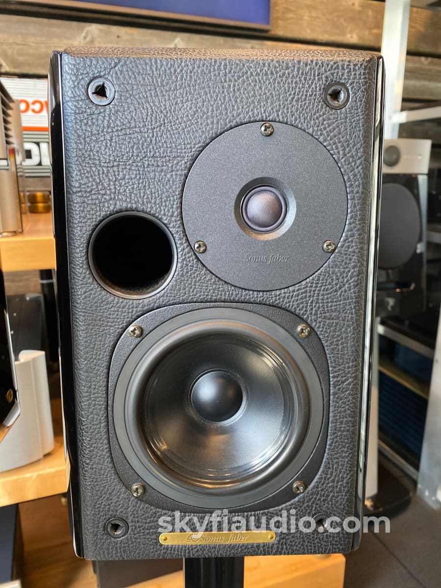 Sonus Faber Concertino Speakers With Matching Stands - Wow