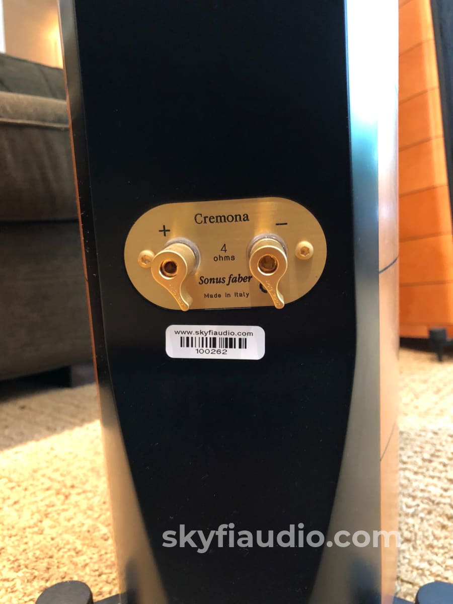 Sonus Faber Cremona Speakers - Made In Italy