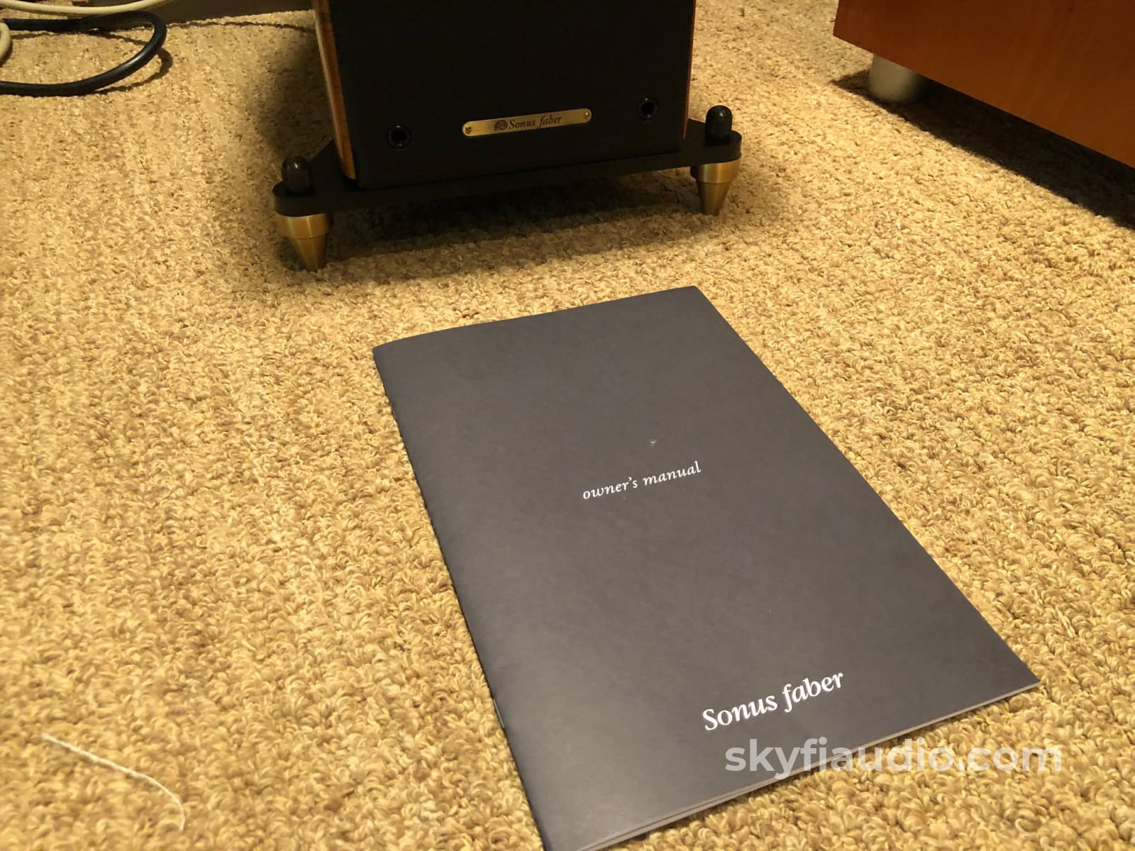 Sonus Faber Grand Piano Domus - Our Best Looking Speakers! Speakers