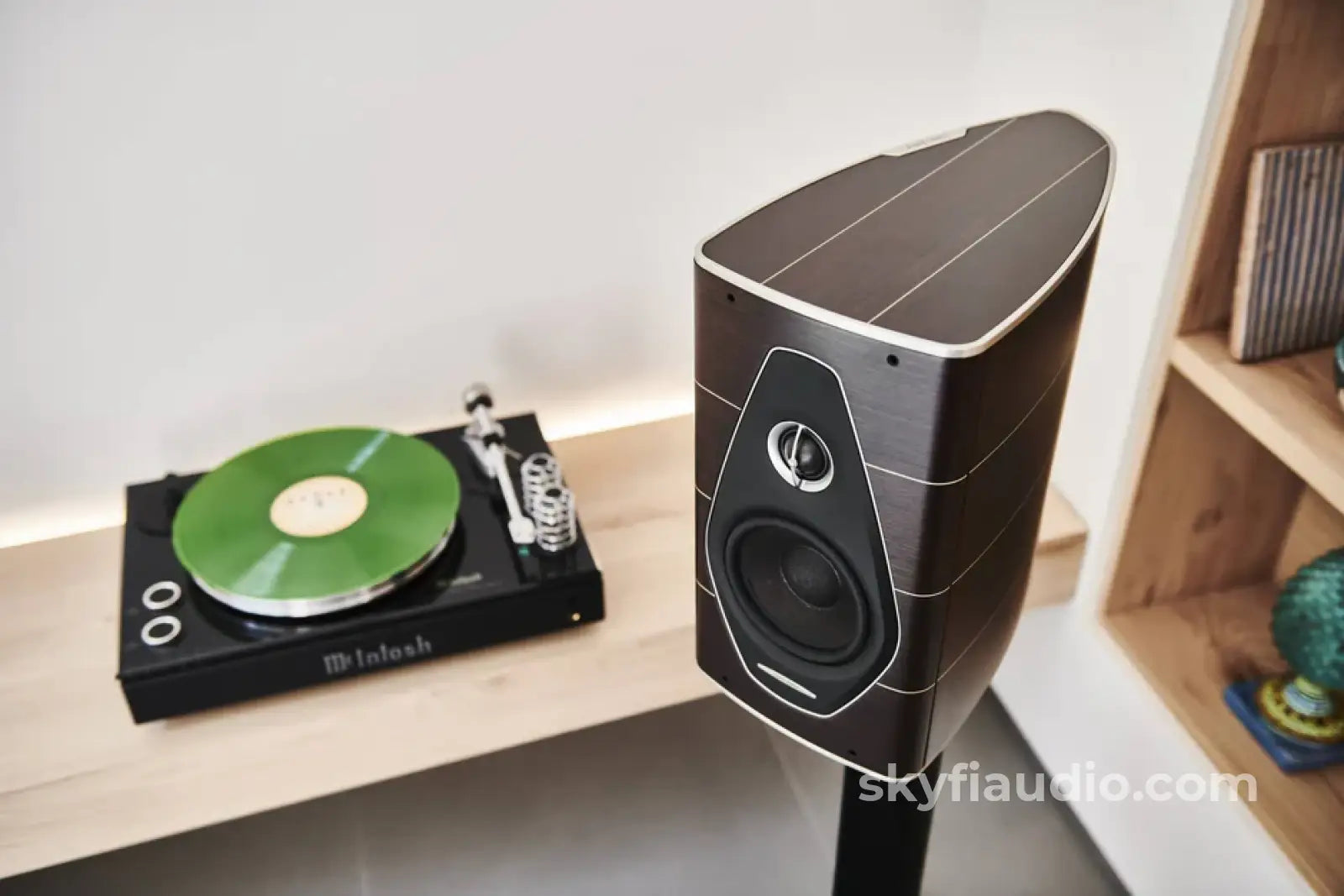 Sonus Faber Olympica Nova I Bookshelf Speaker Speakers