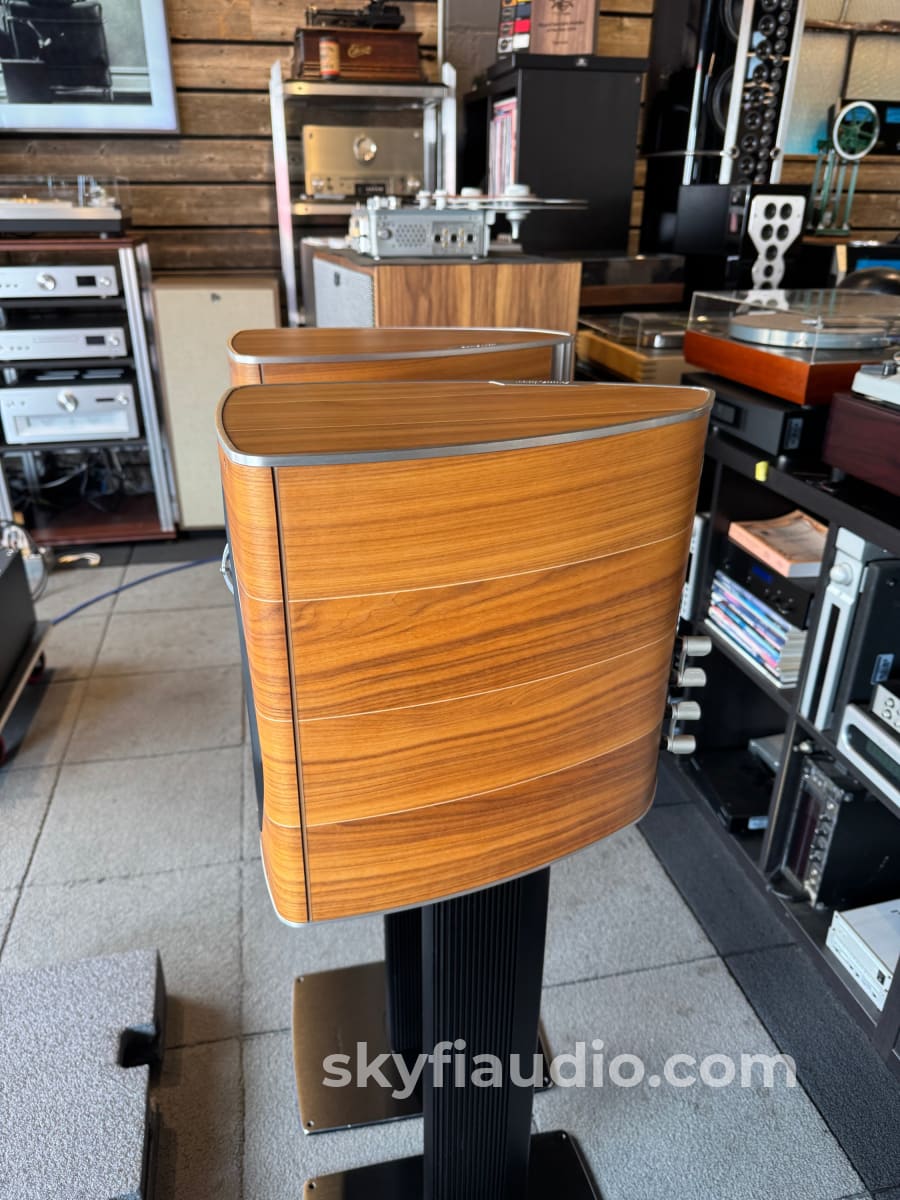 Sonus Faber Olympica Nova I Speakers w/ Stands Speakers