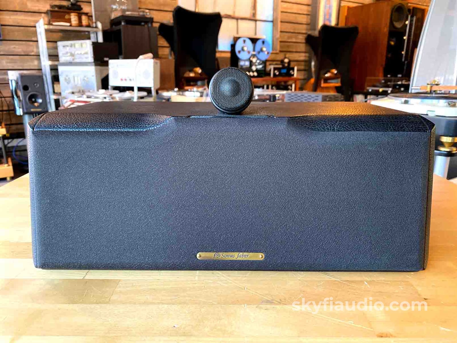 Sonus Faber Solo Home - Leather Bound Center Channel Speaker Speakers