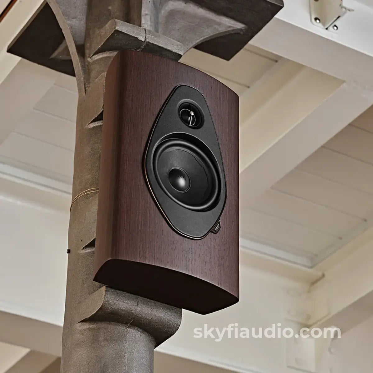 Sonus Faber Sonetto Wall G2 On-Wall Speaker Speakers